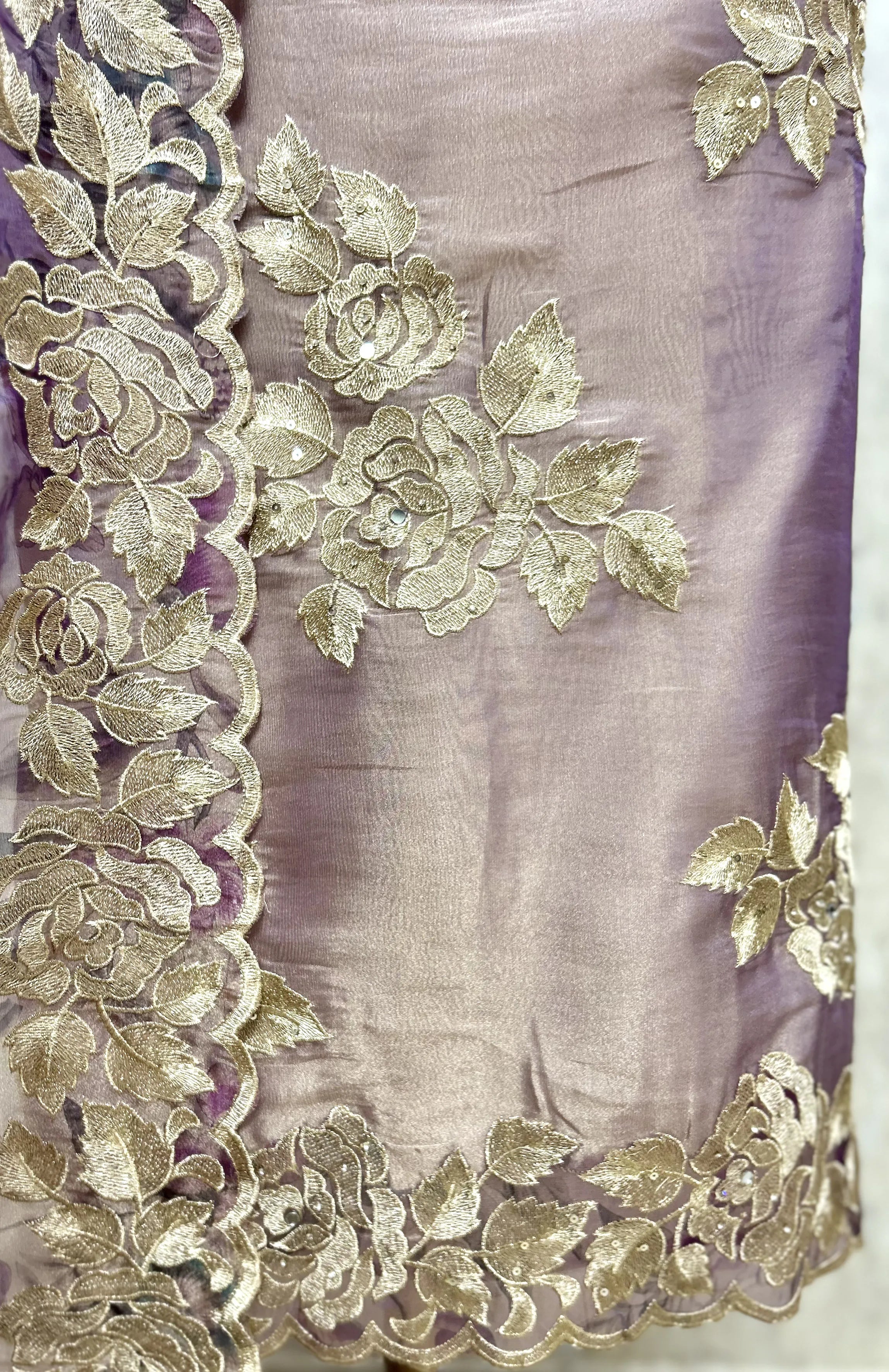 Exquisite Glass Organza Floral Embroidered Unstitched Suit