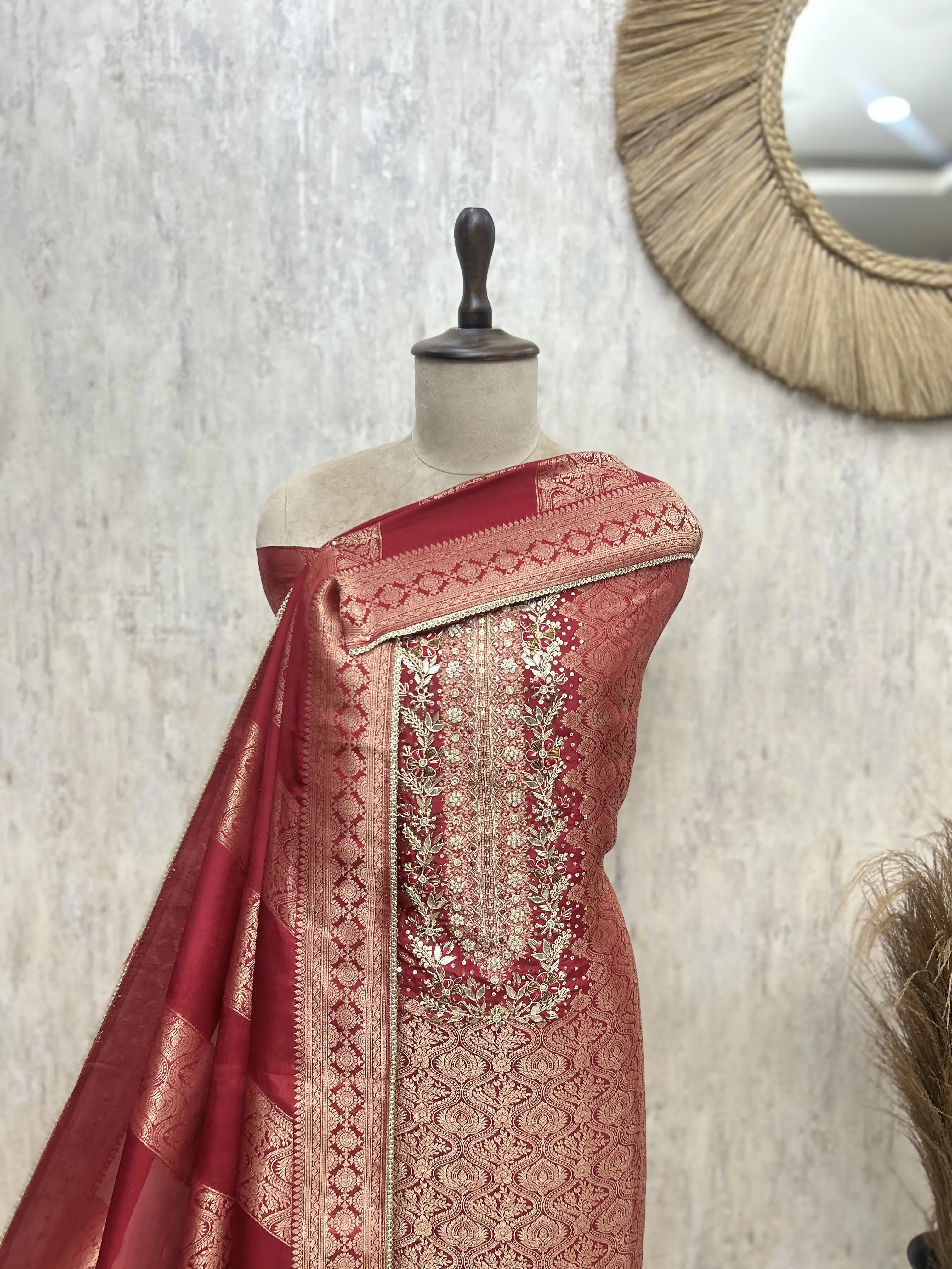 Regal Woven Elegance Unstitched Suits