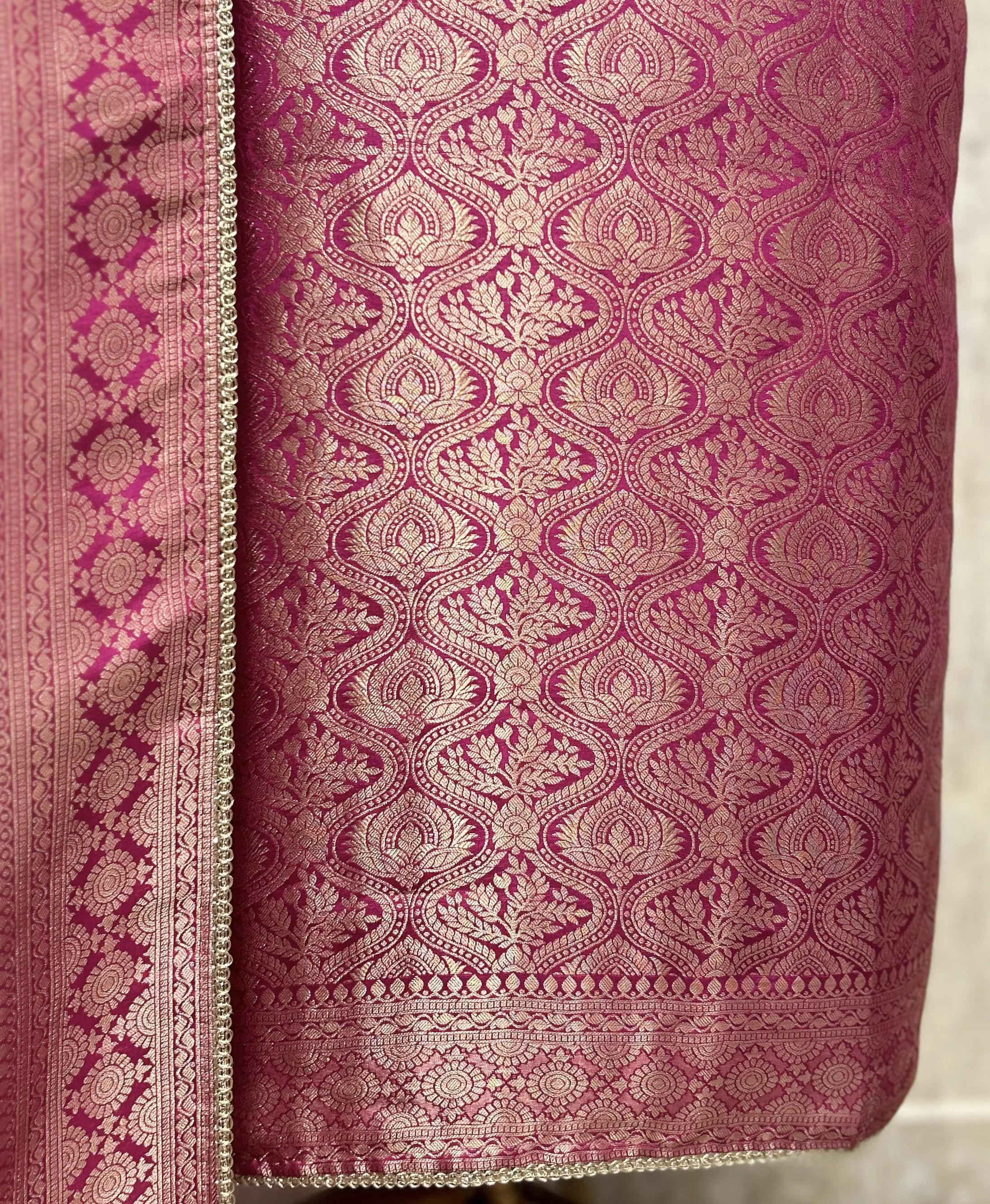 Regal Woven Elegance Unstitched Suits