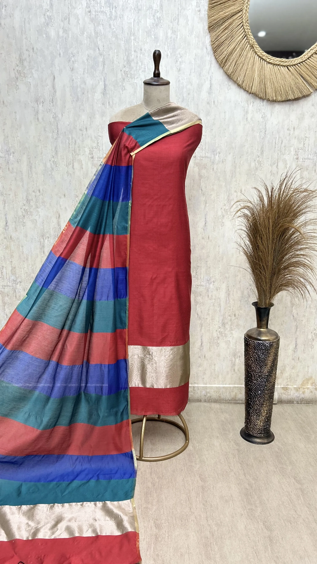Graceful Maheshwari Unstitched Suits