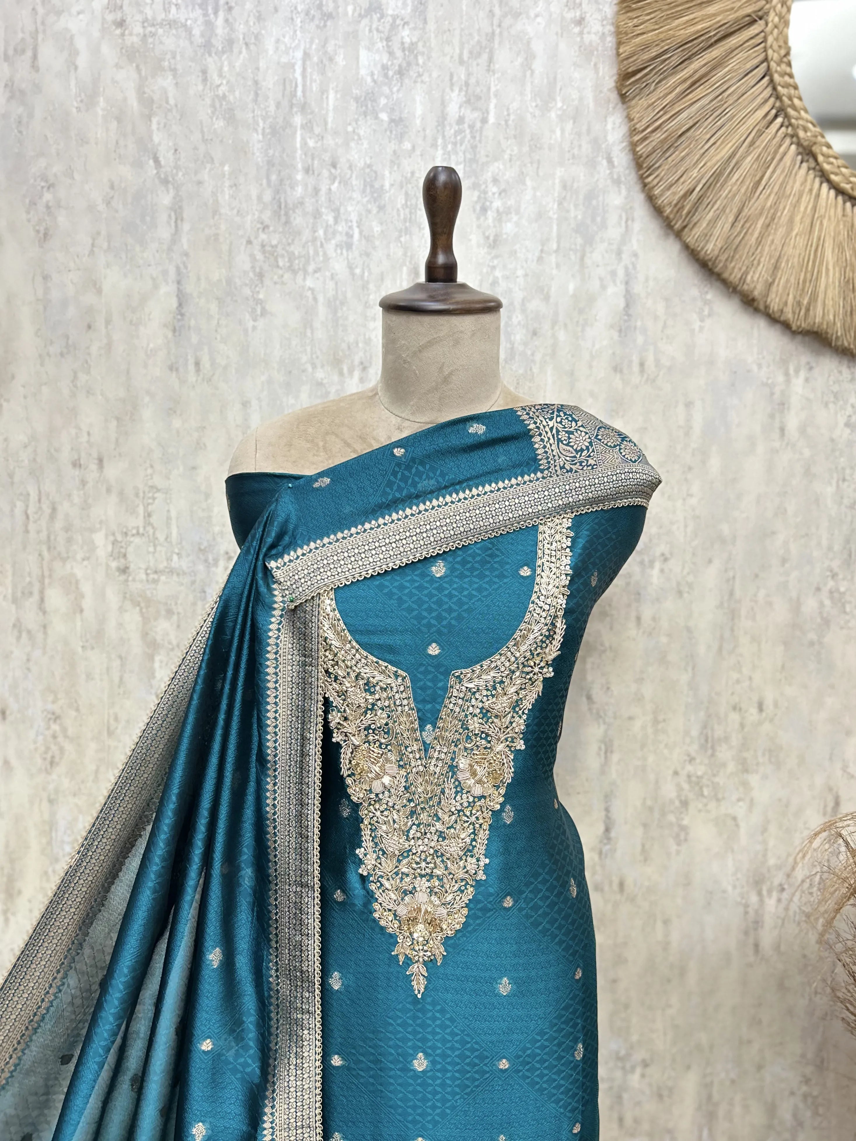 Exquisite Kanjivaram Silk Unstitched Suit