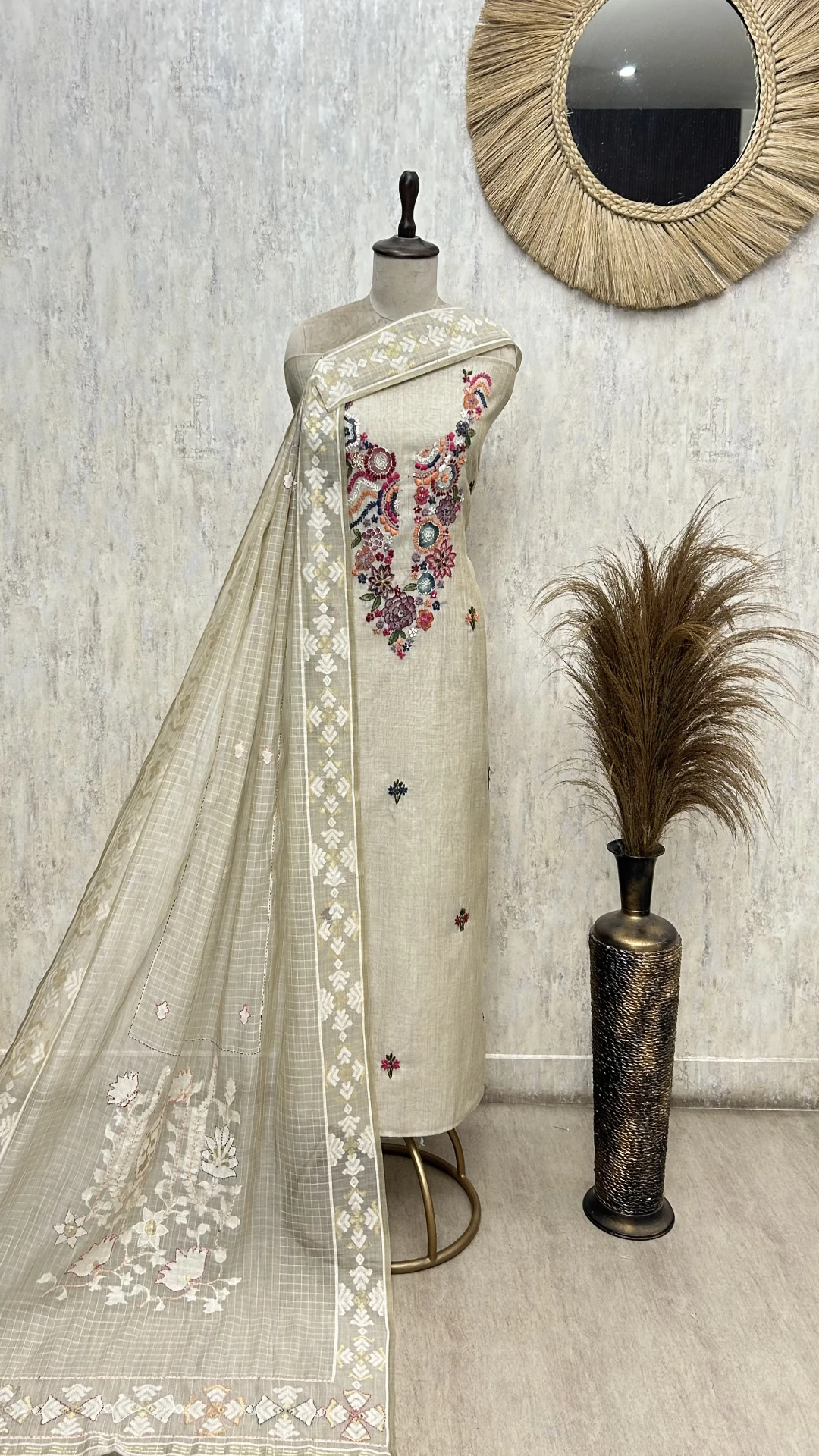 Floral Embroidered Elegance Jamdani linen Unstitched suit