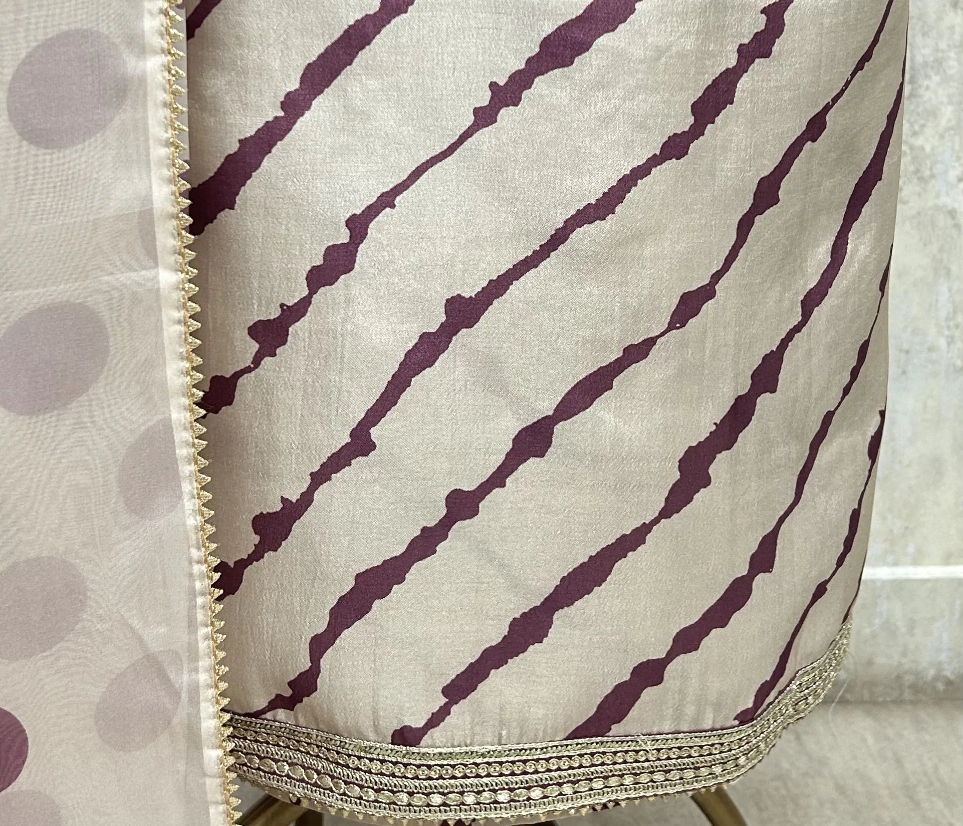 Chic Embroidered Drape Russian Crepe Unstitched Suit