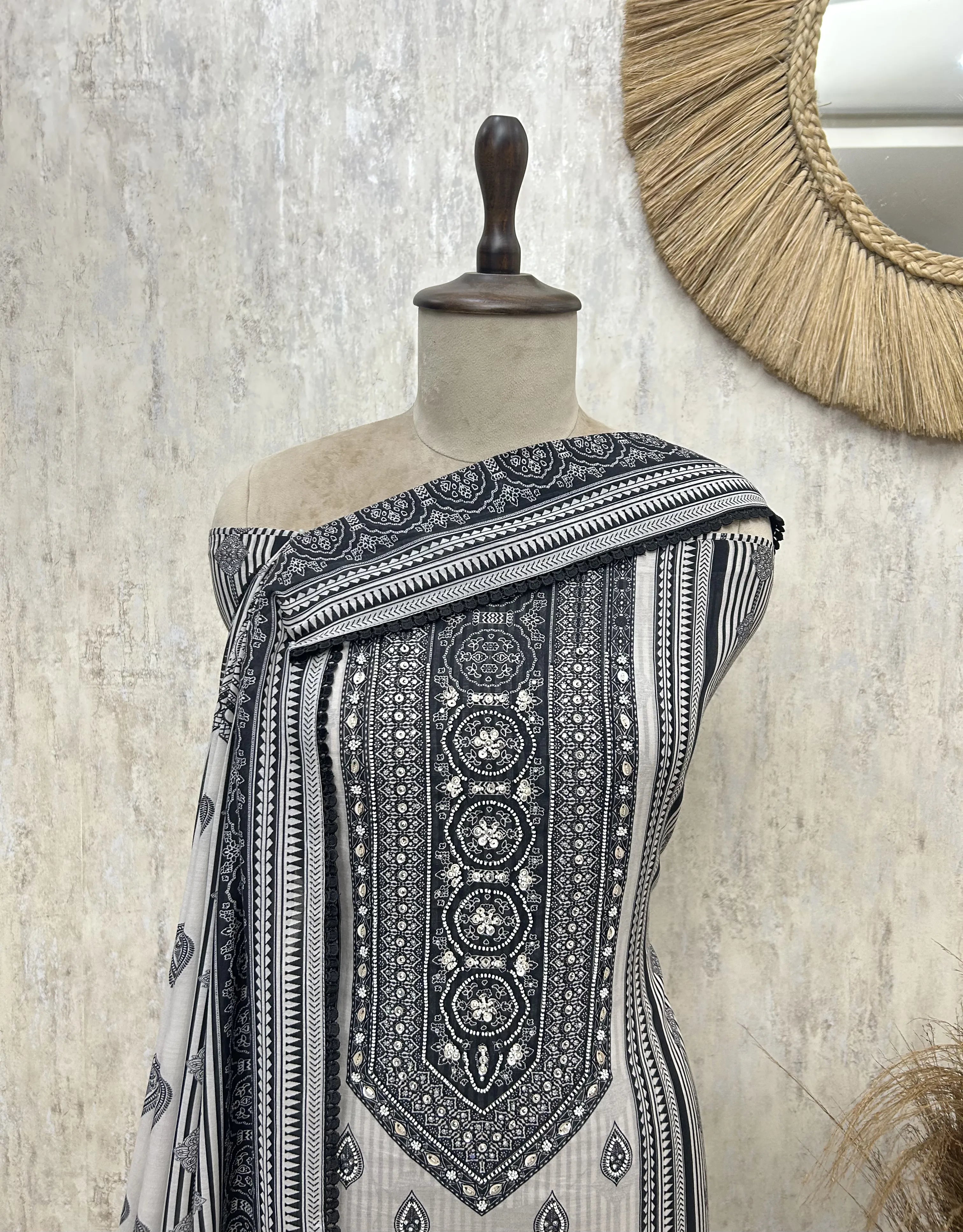 Royal Handblock Muslin Unstitched suit