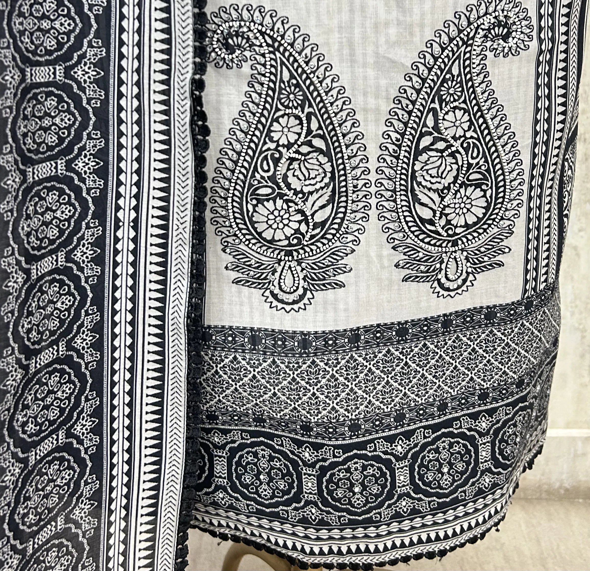 Royal Handblock Muslin Unstitched suit