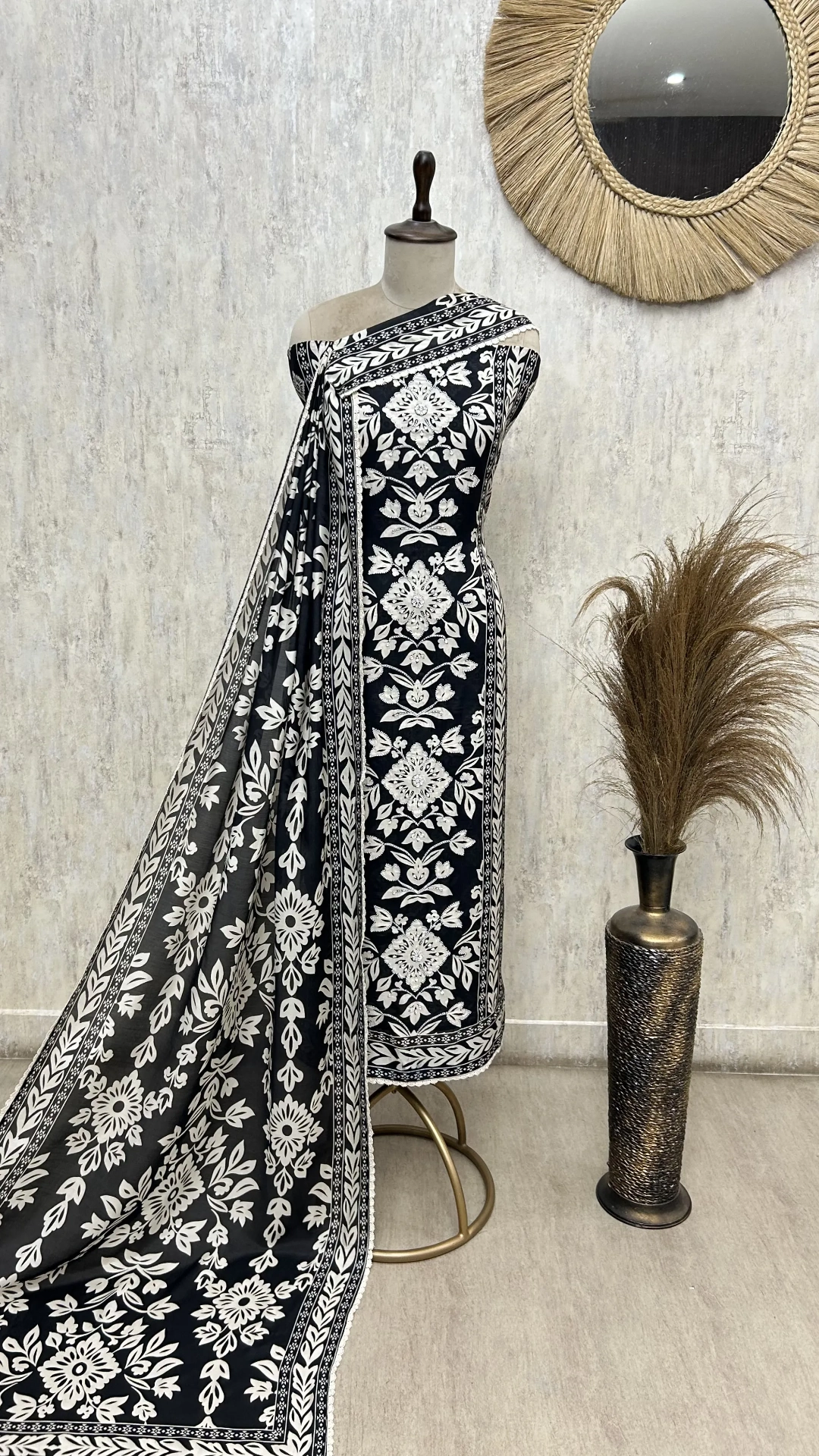 Floral Elegance Muslin Unstitched suit