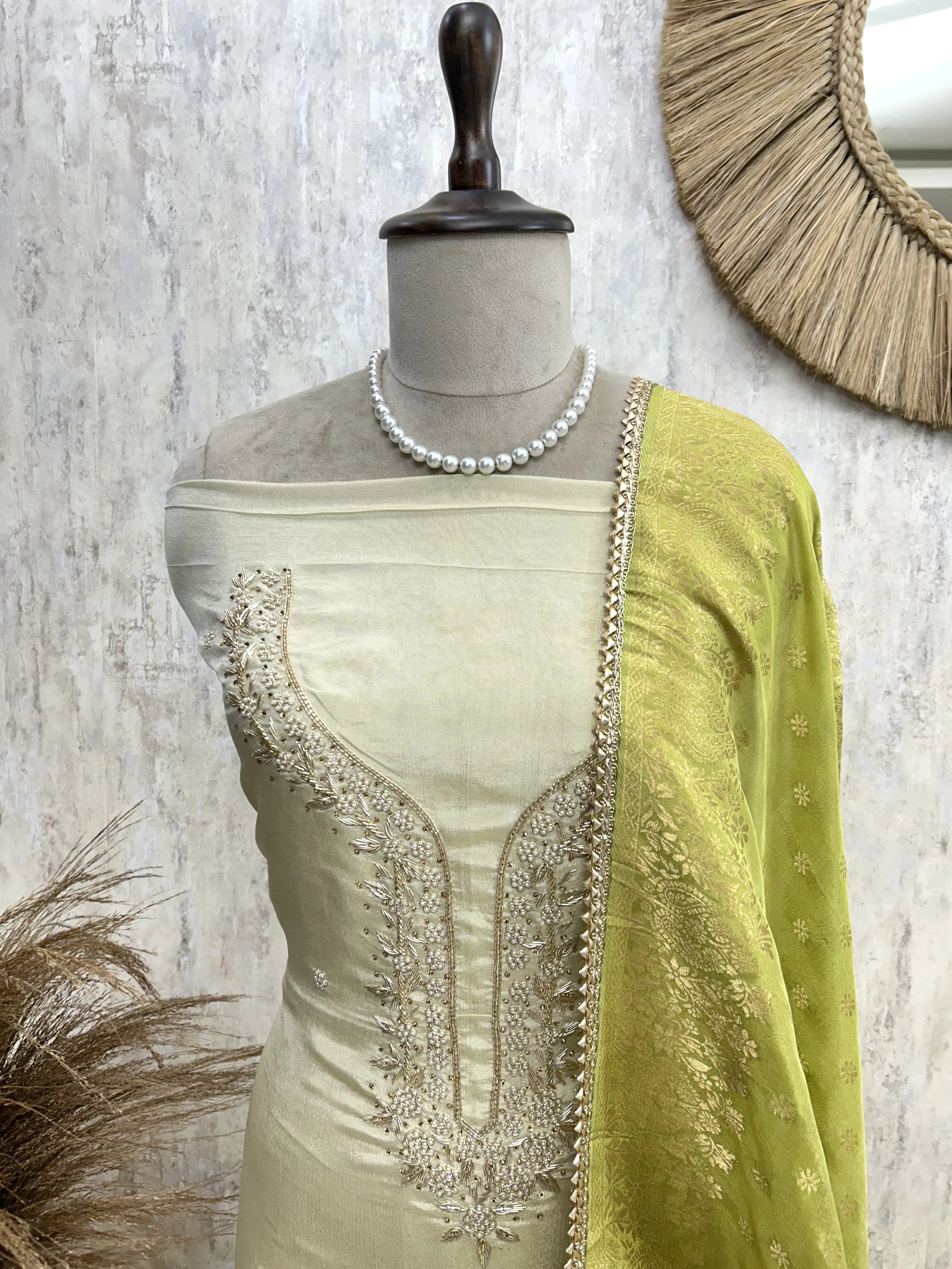 Katdana Work Cosmo Unstitched Suit Set