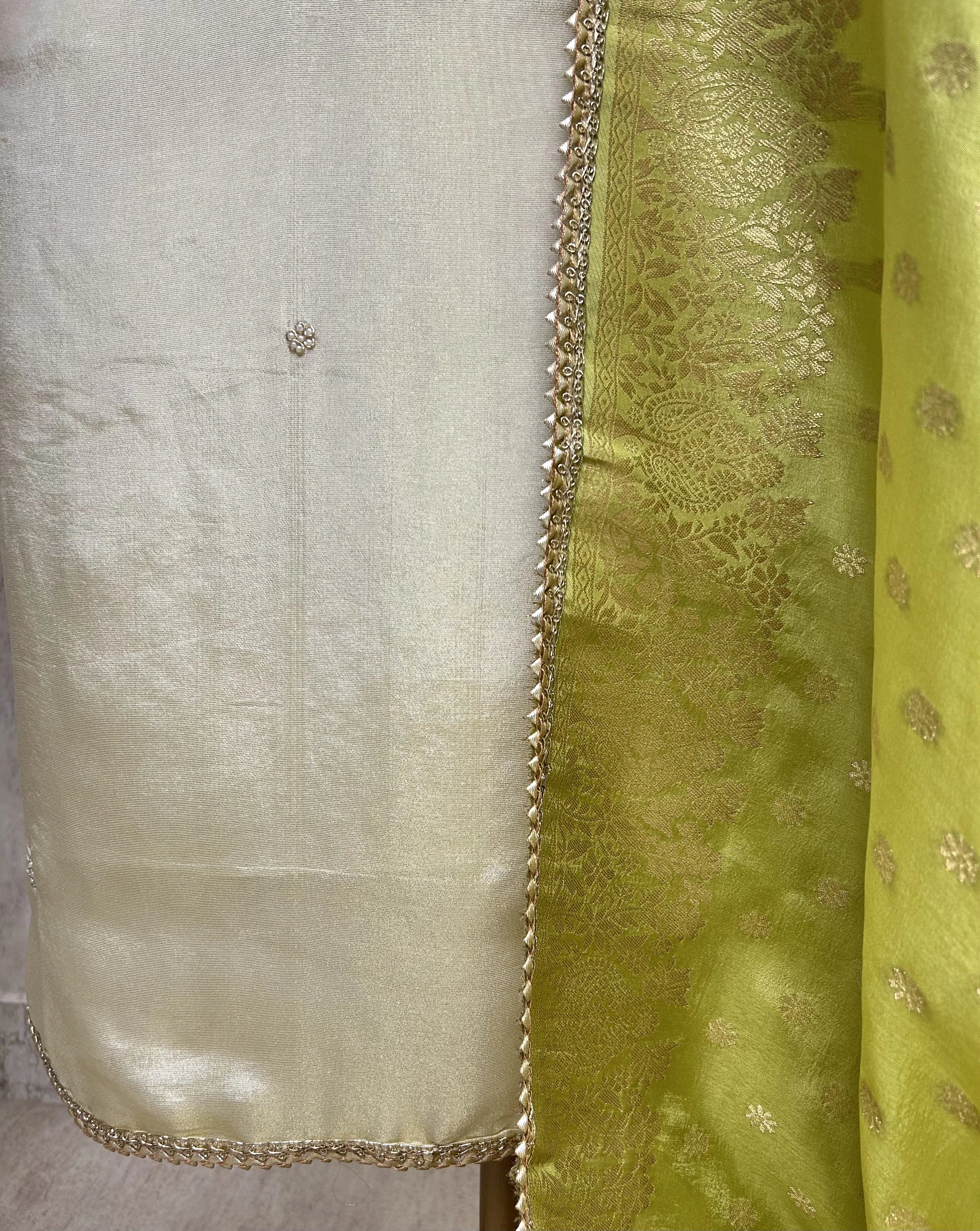 Katdana Work Cosmo Unstitched Suit Set