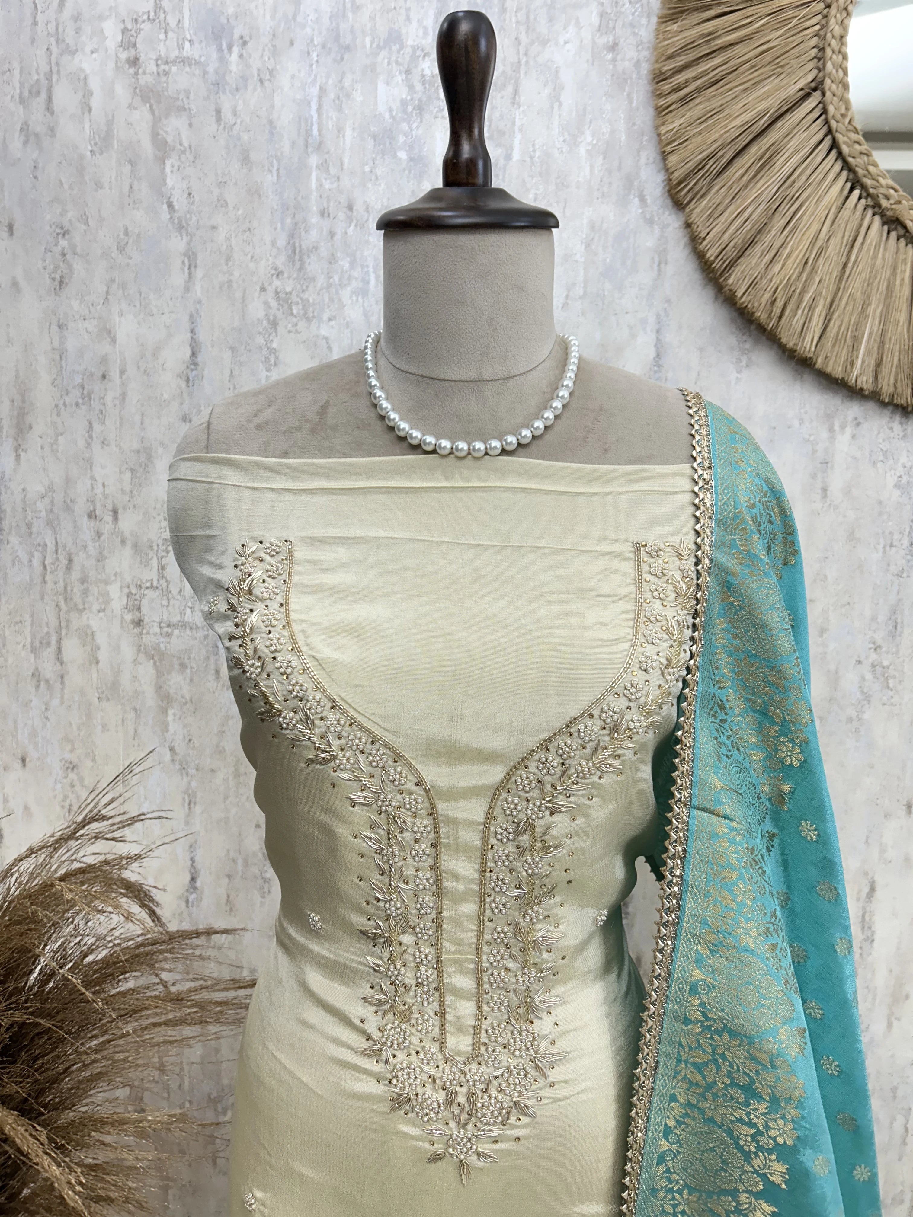 Katdana Work Cosmo Unstitched Suit Set