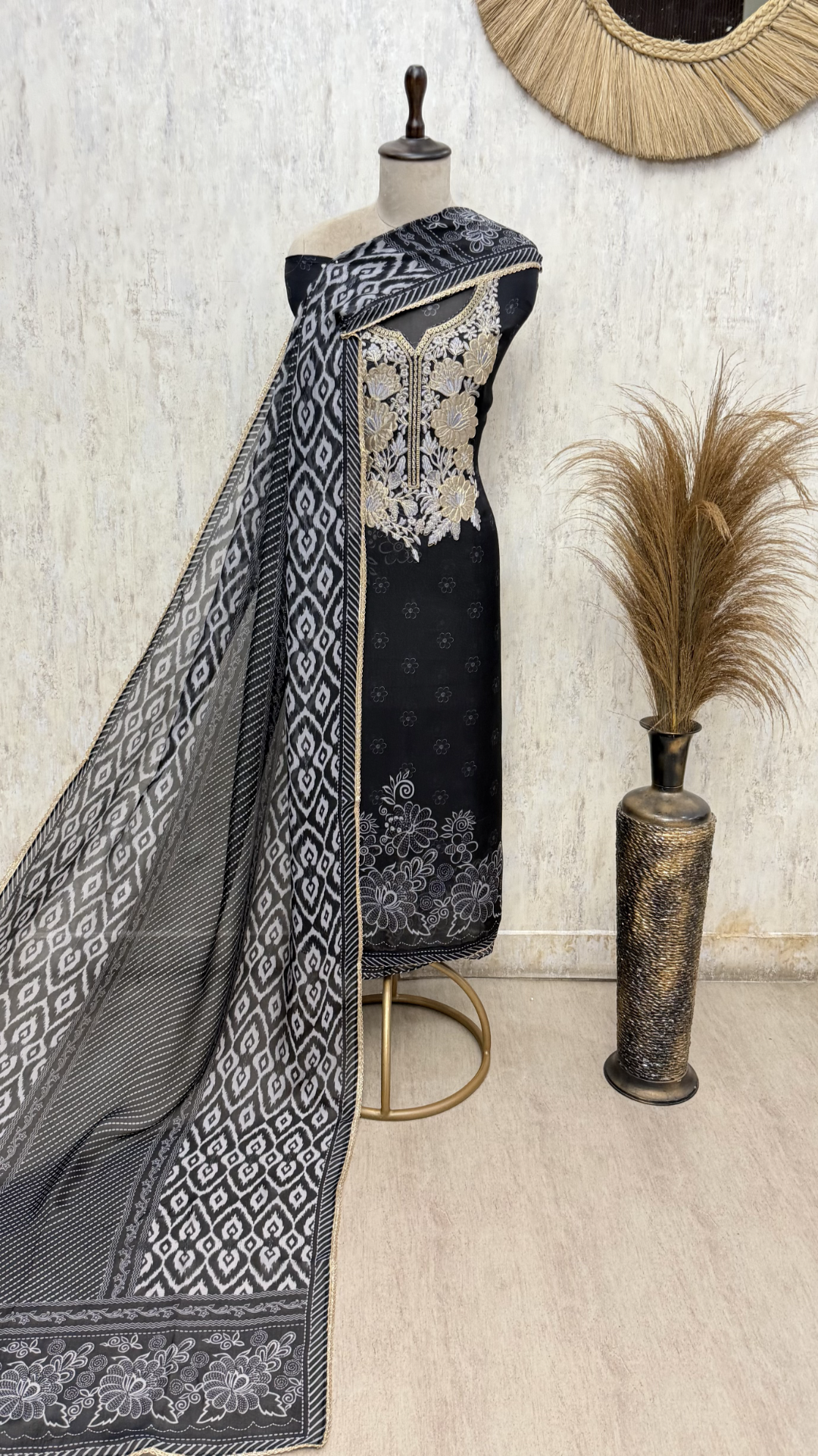 Viraasat-Weave Twill Organza Unstitched Suit