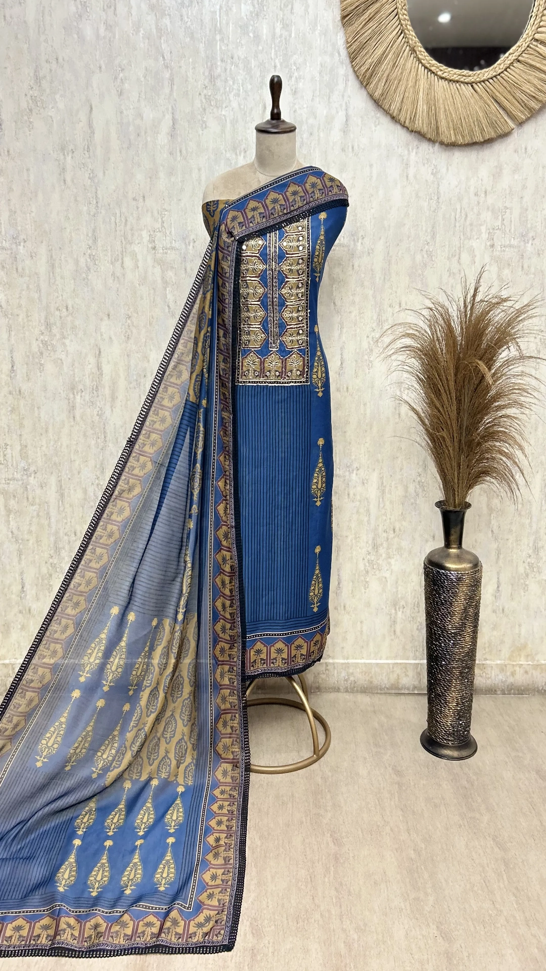 Regal blend of traditional Maheshwari Unstitched Suit