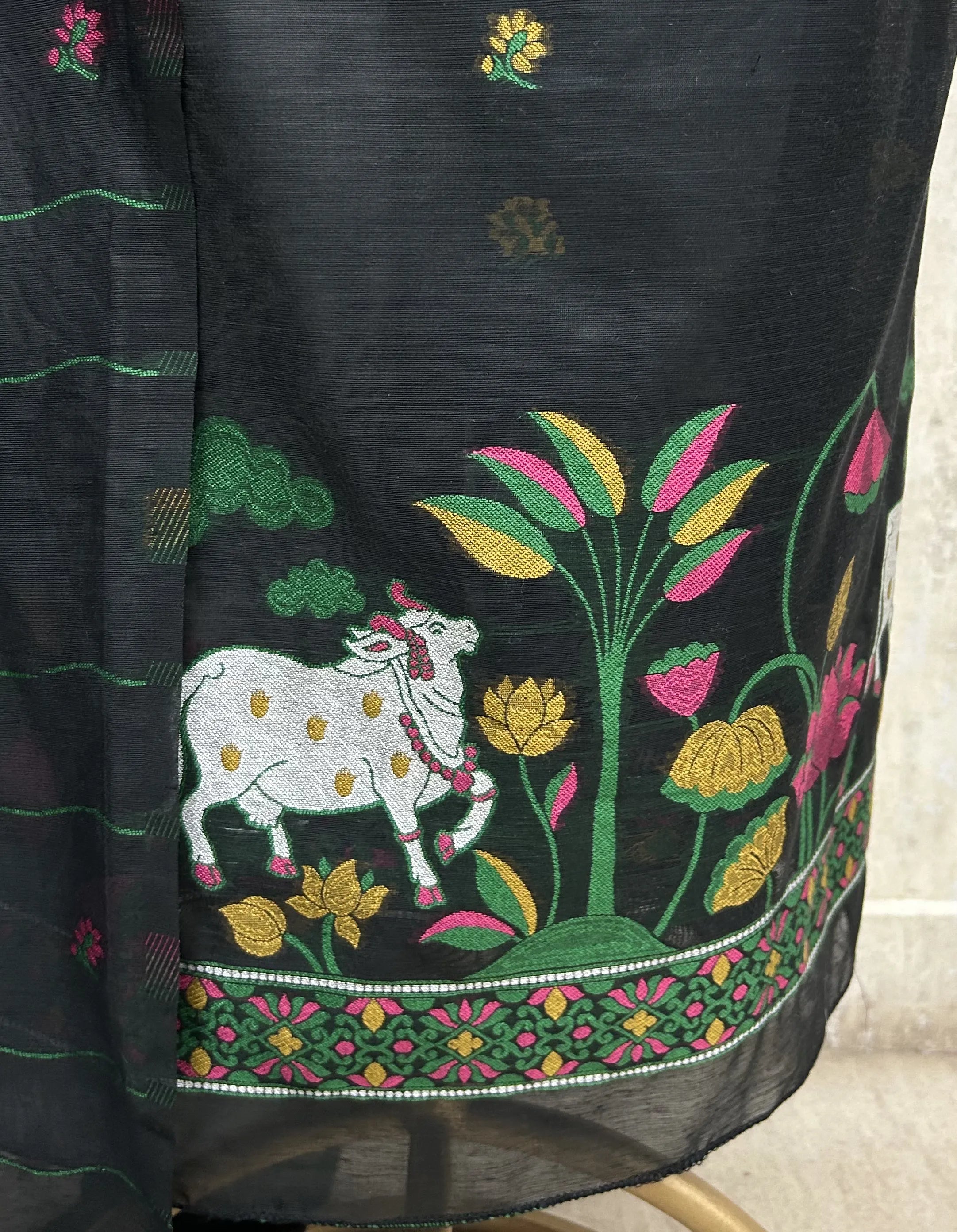 Emerald Floral Heritage Jamdani linen Unstitched suit