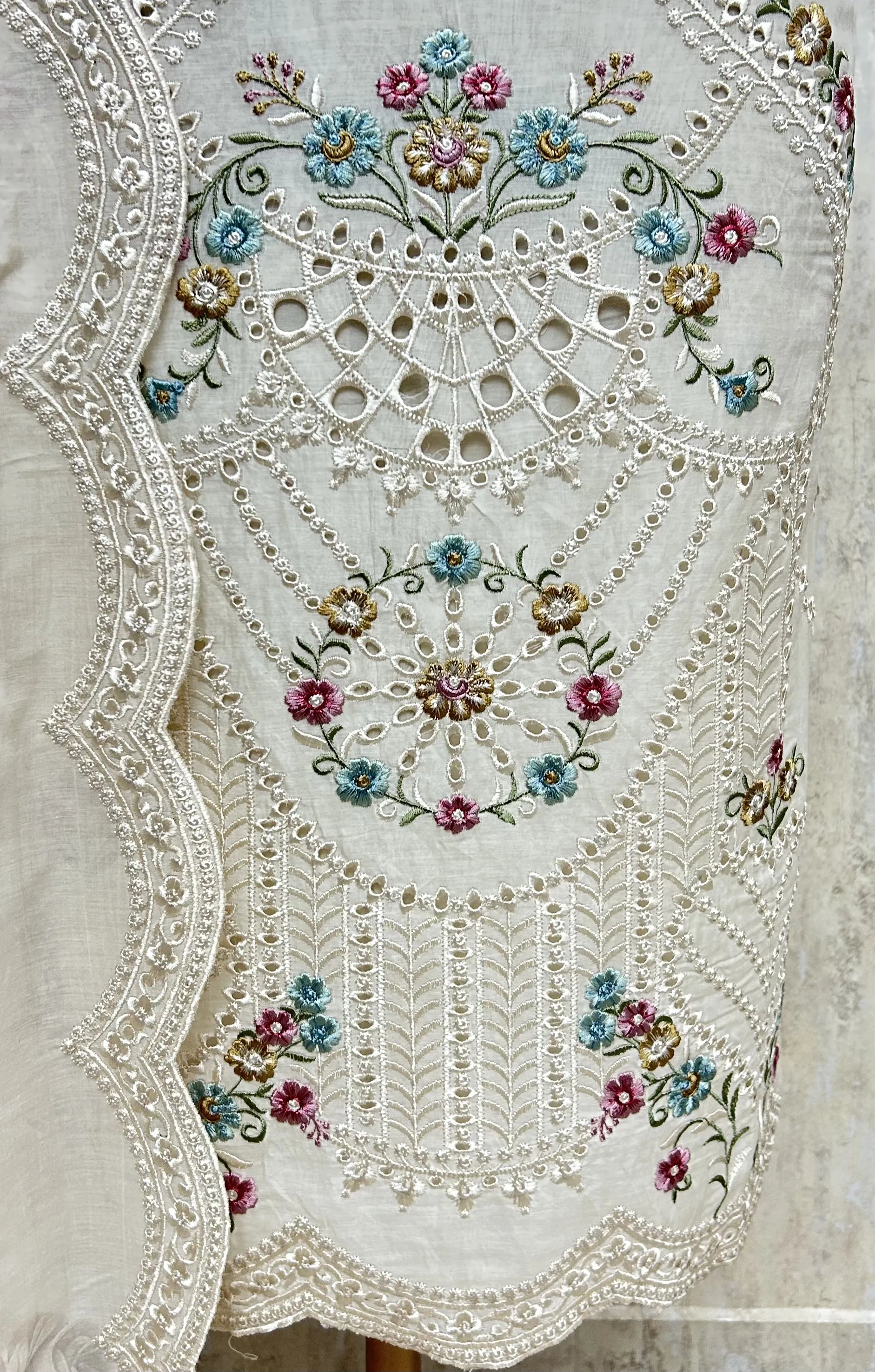 Delicate Floral Charm Mul chanderi Unstitched suit
