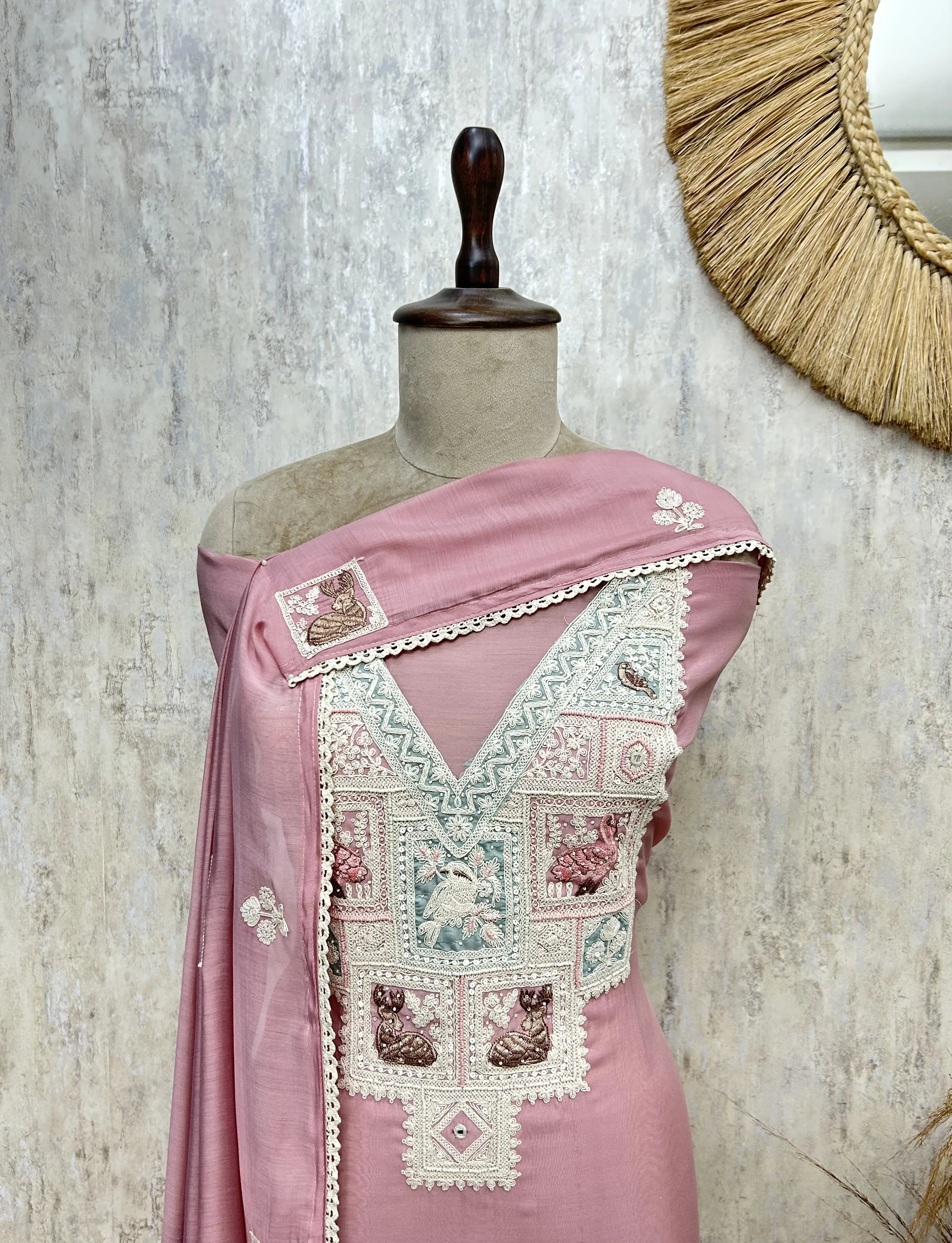 Vintage motid Mul chanderi Unstitched suit