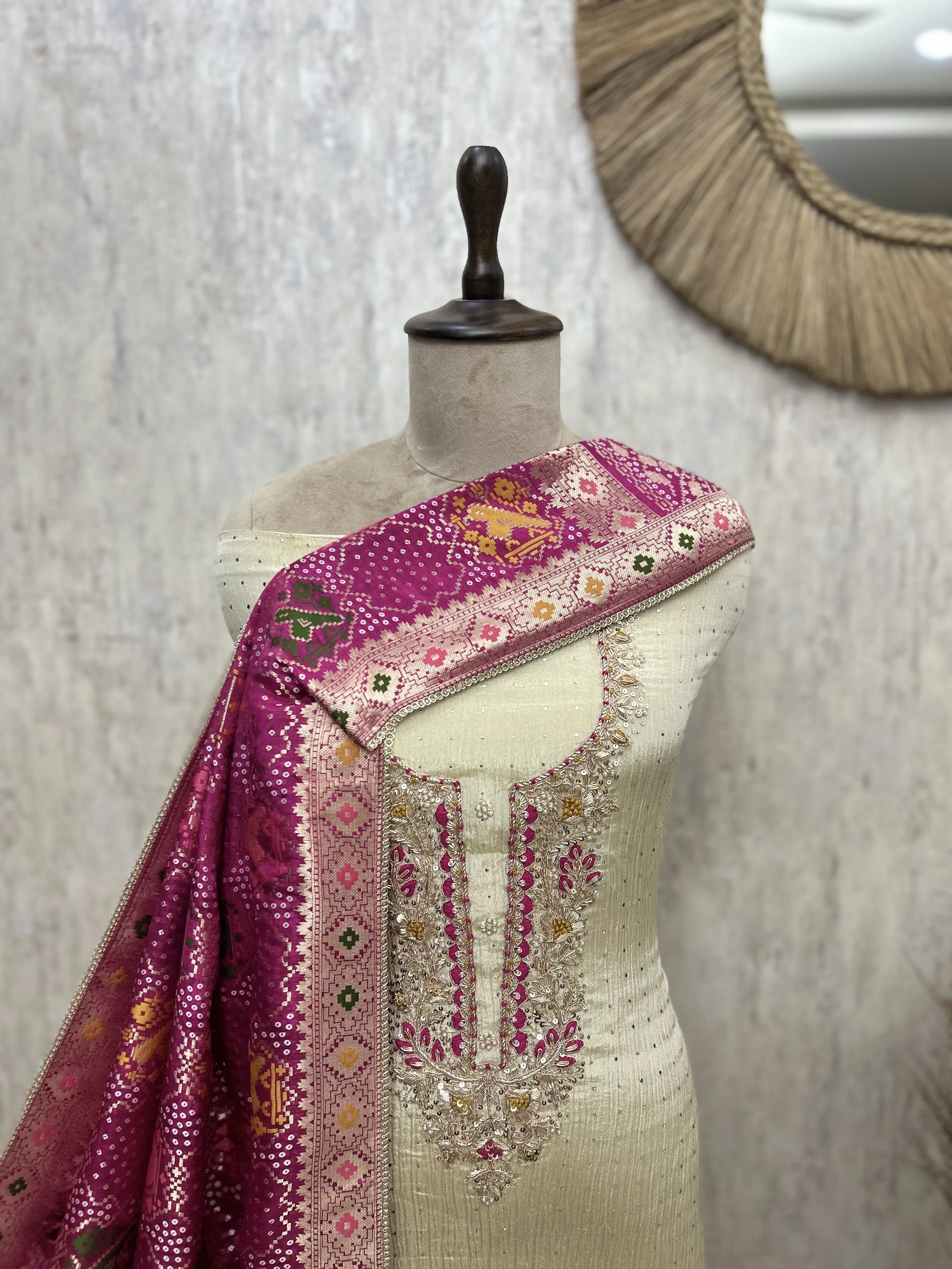 Exquisite Crush Tissue Unstitched Suits