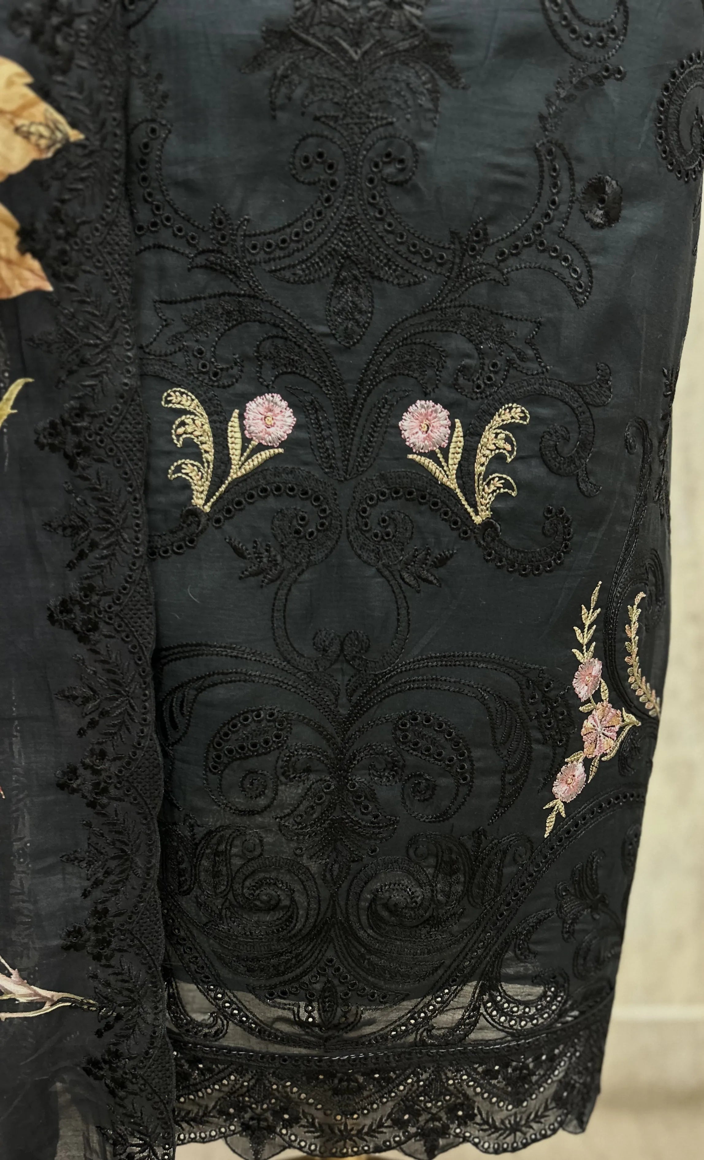 Sky Bloom Mul Elegance Unstitched Suit