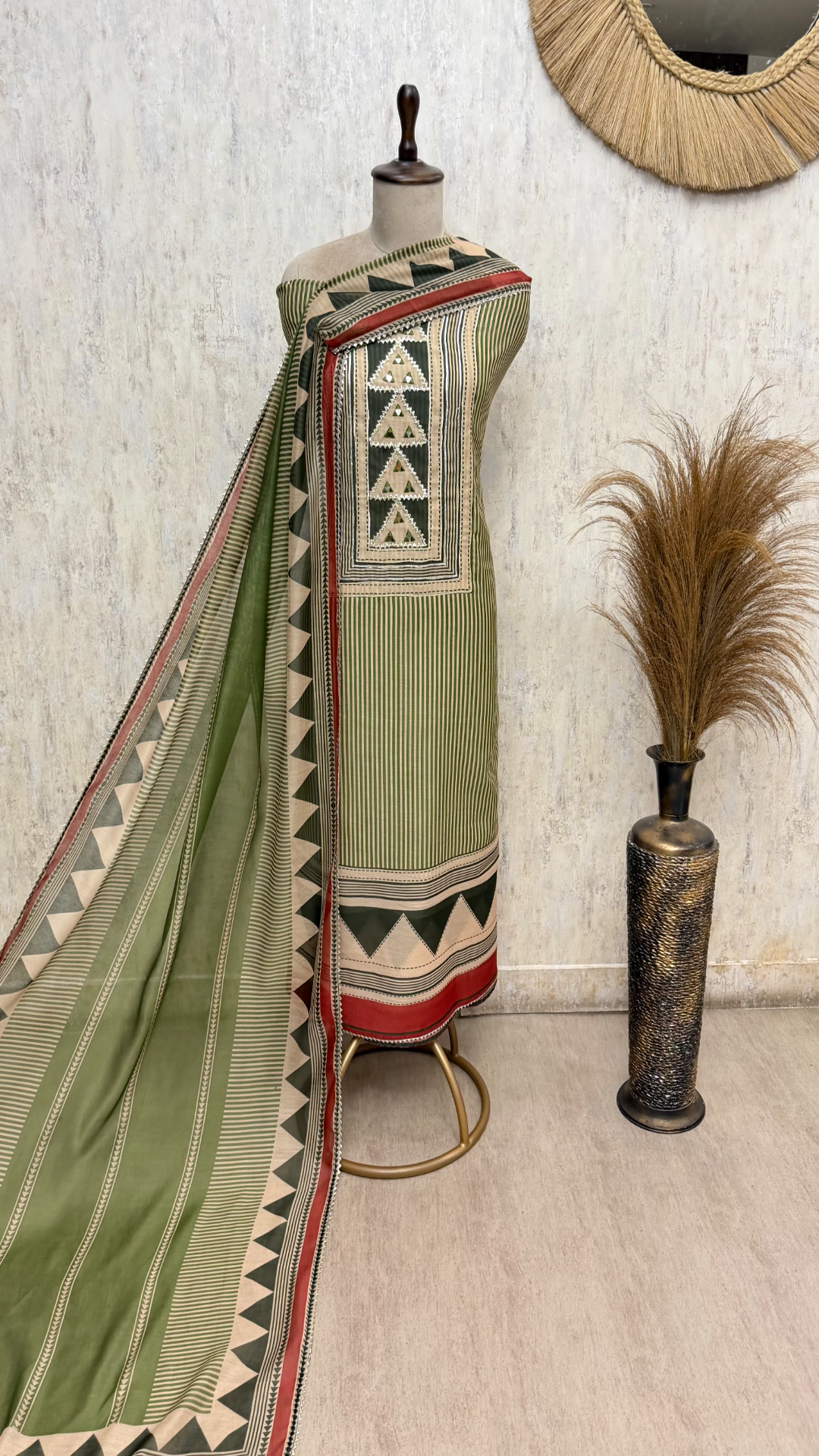 Artistry in Maheshwari Unstitched Suits