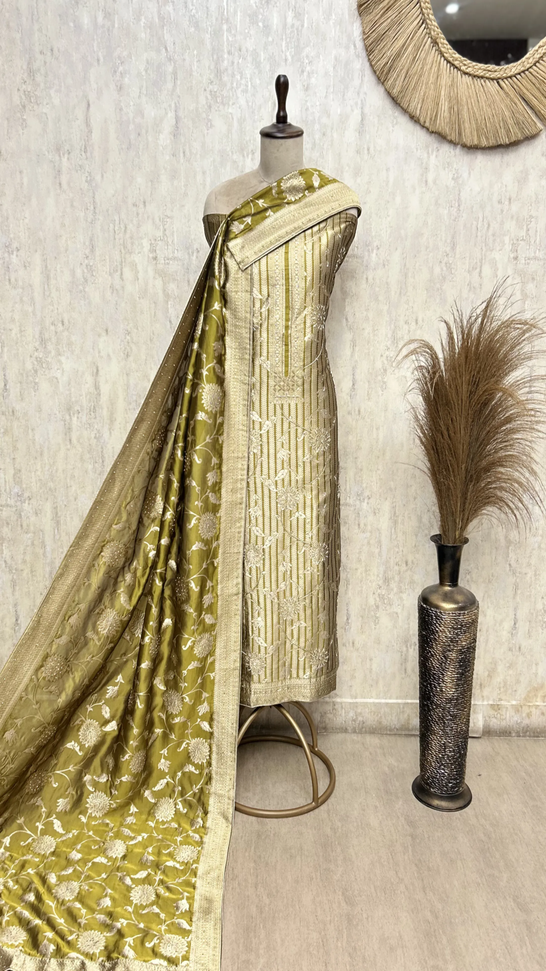 Exquisite Brocade silk Unstitched Suits