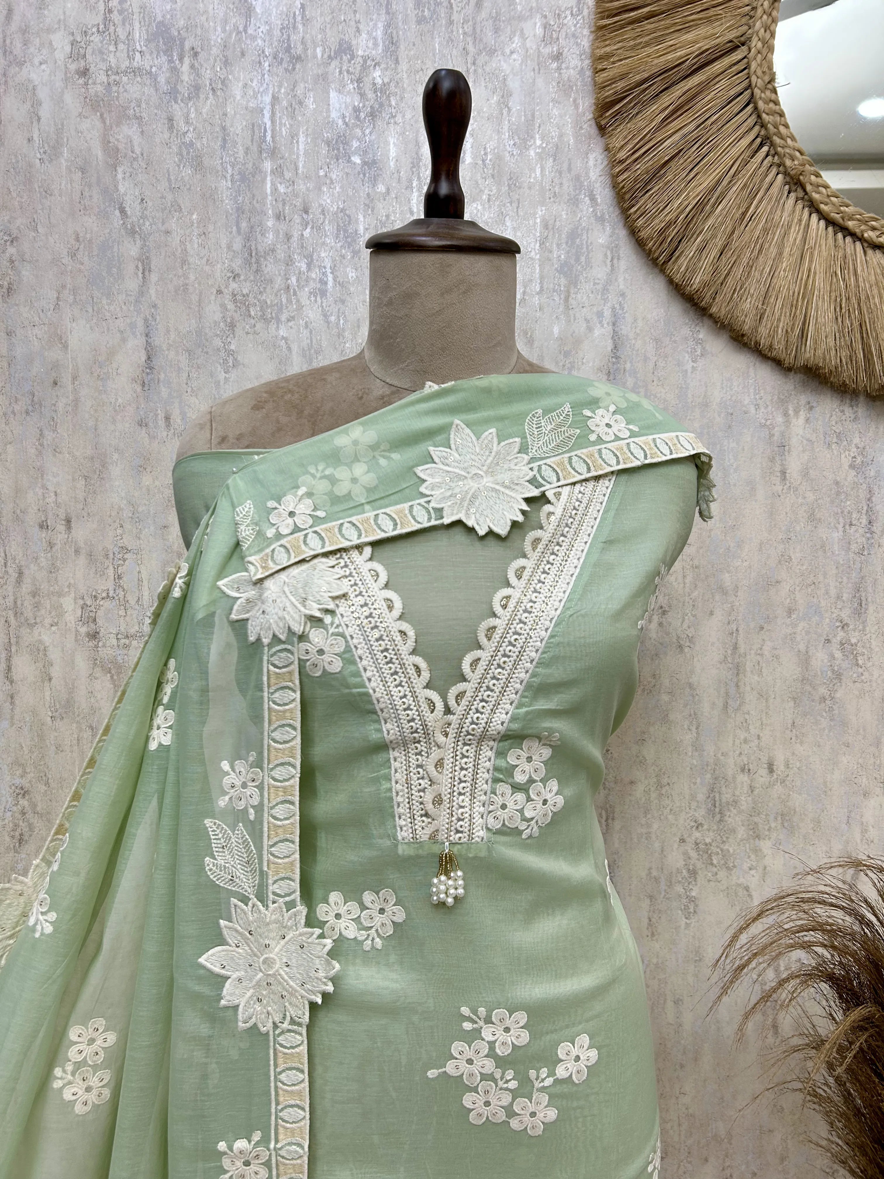 Elegant Mul chanderi Unstitched Suit