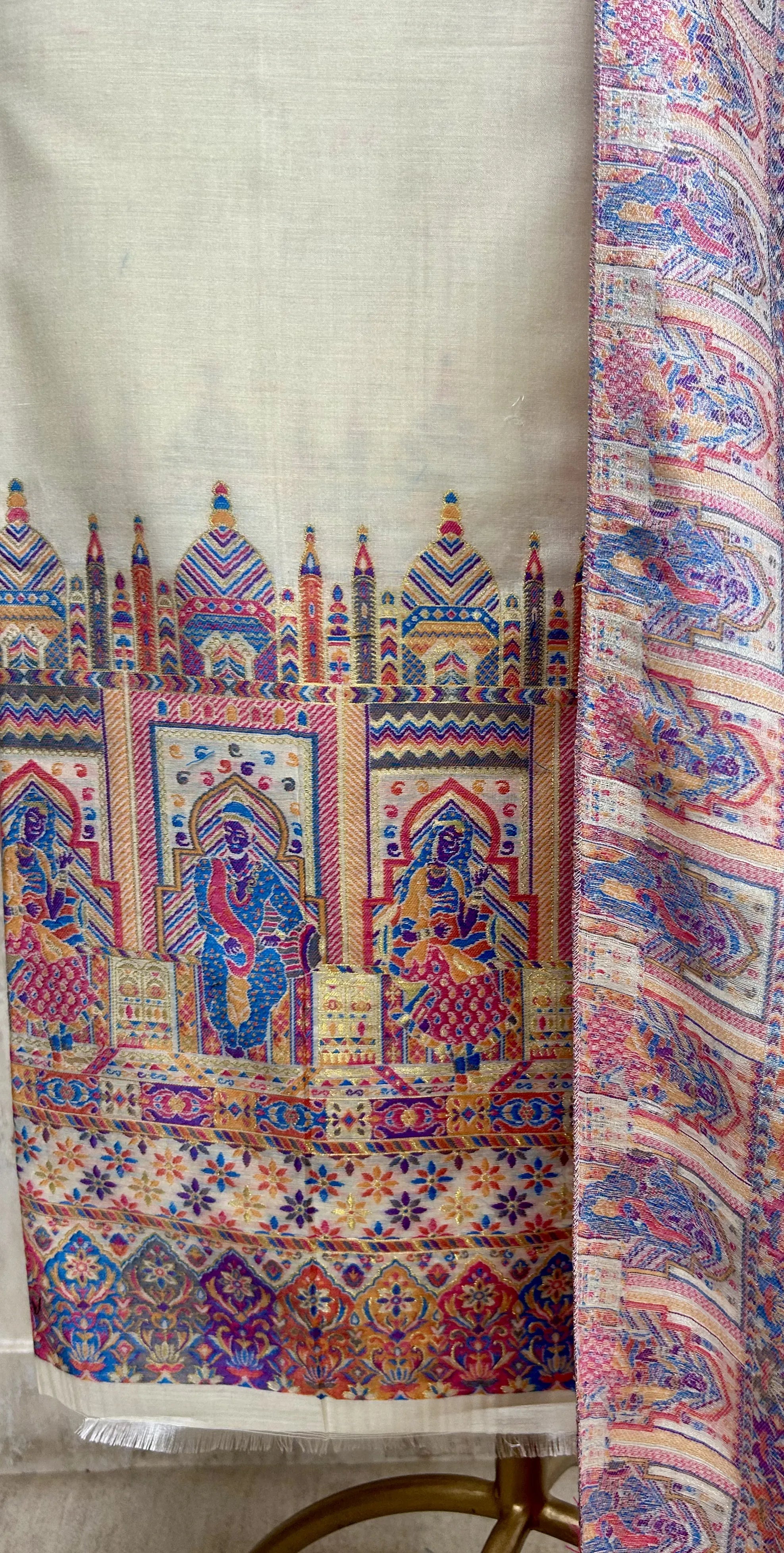 Kani Weaving Silk Unstitched Suit