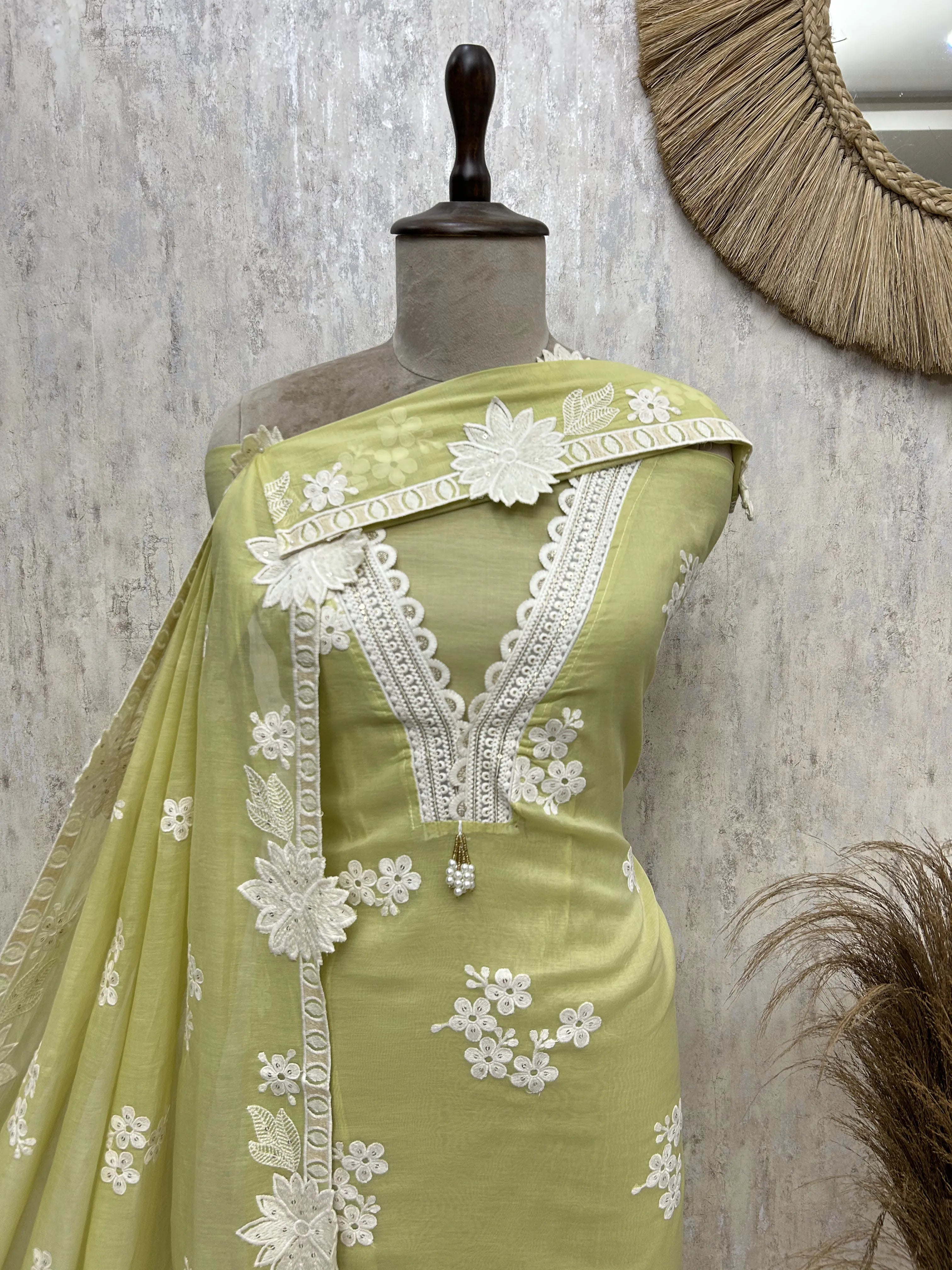 Elegant Mul chanderi Unstitched Suit