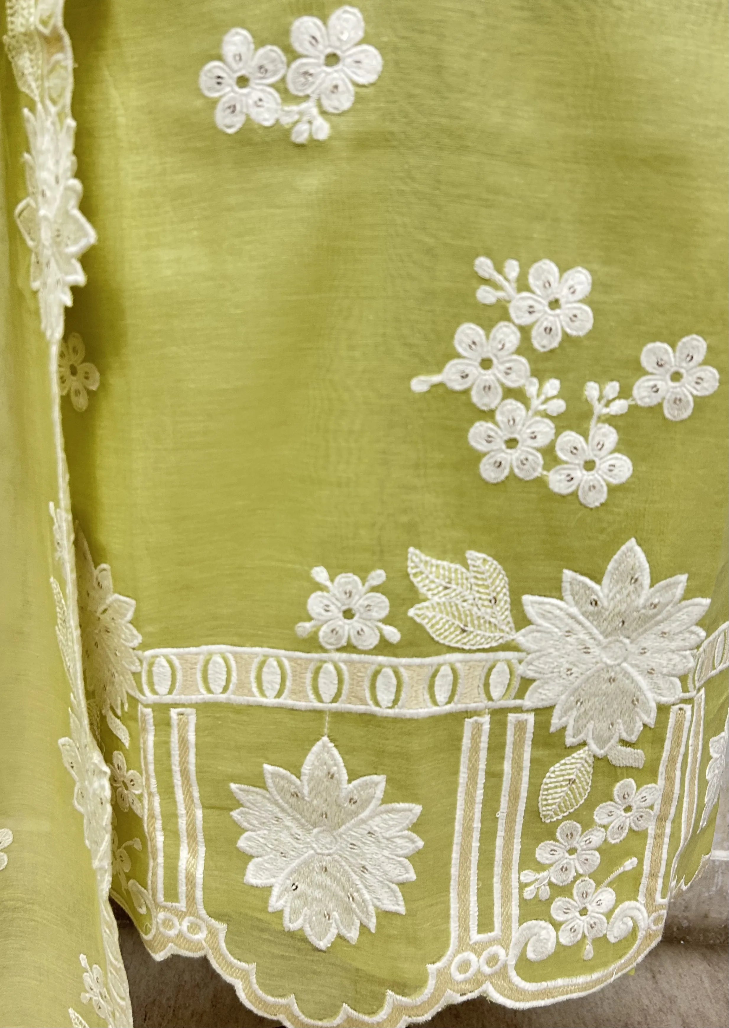 Elegant Mul chanderi Unstitched Suit