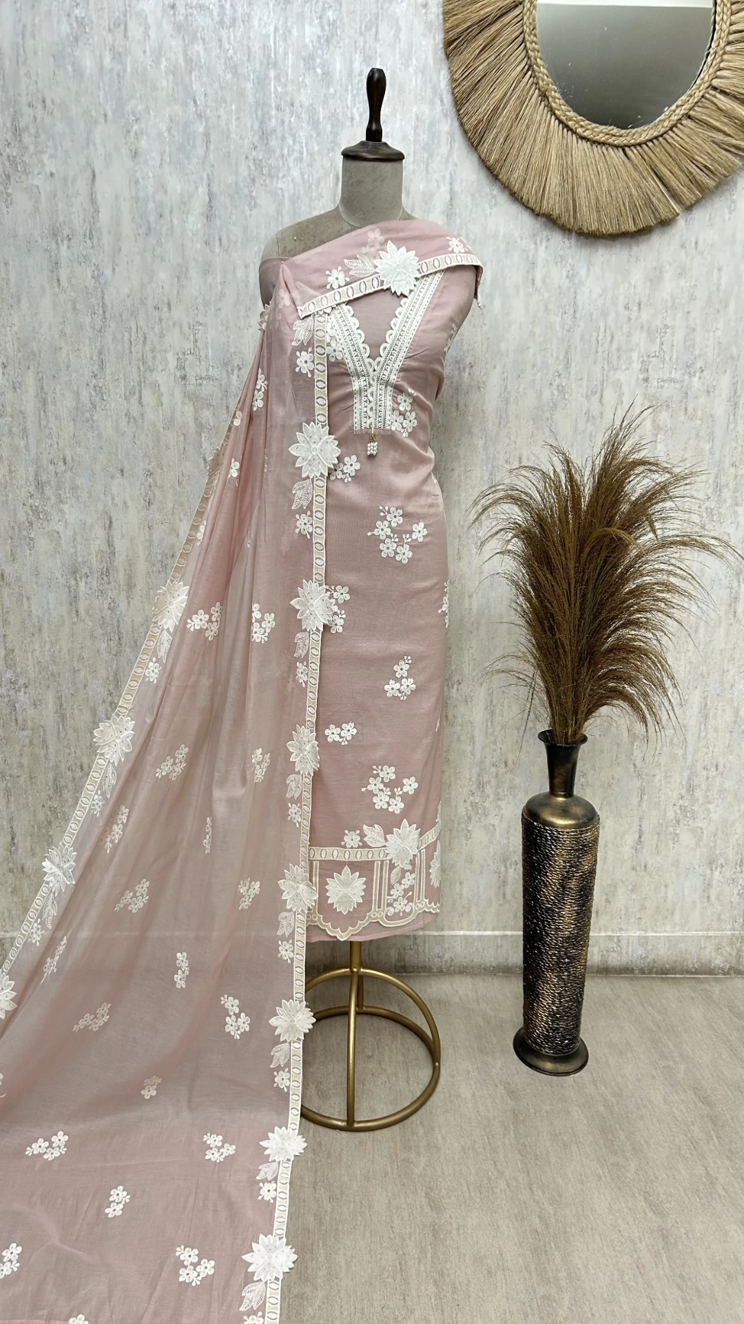 Elegant Mul chanderi Unstitched Suit