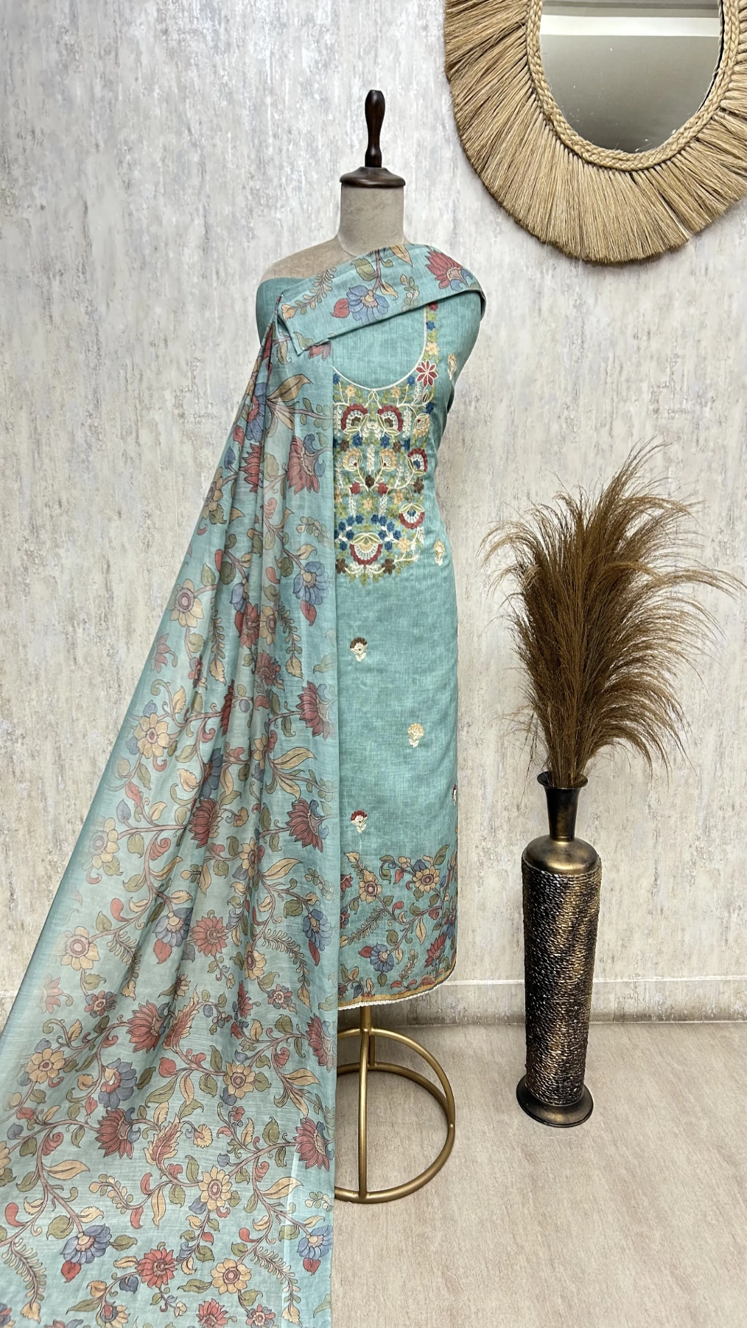Floral Embroidered Linen Unstitched Suit