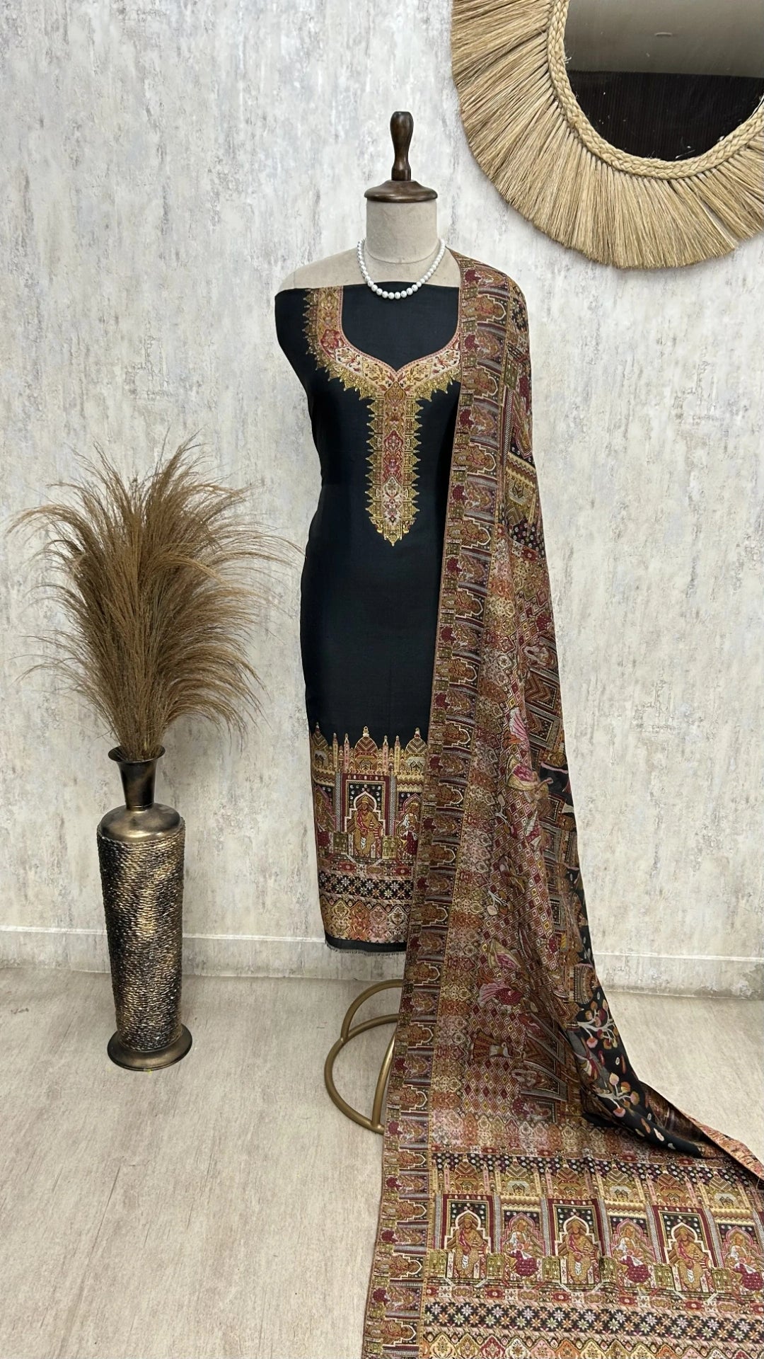 Kani Weaving Silk Unstitched Suit
