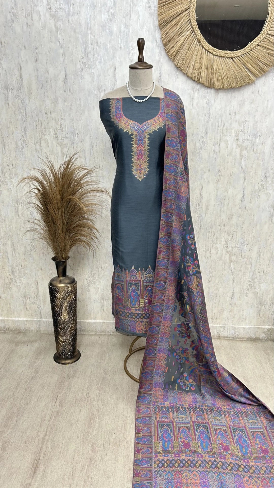 Kani Weaving Silk Unstitched Suit