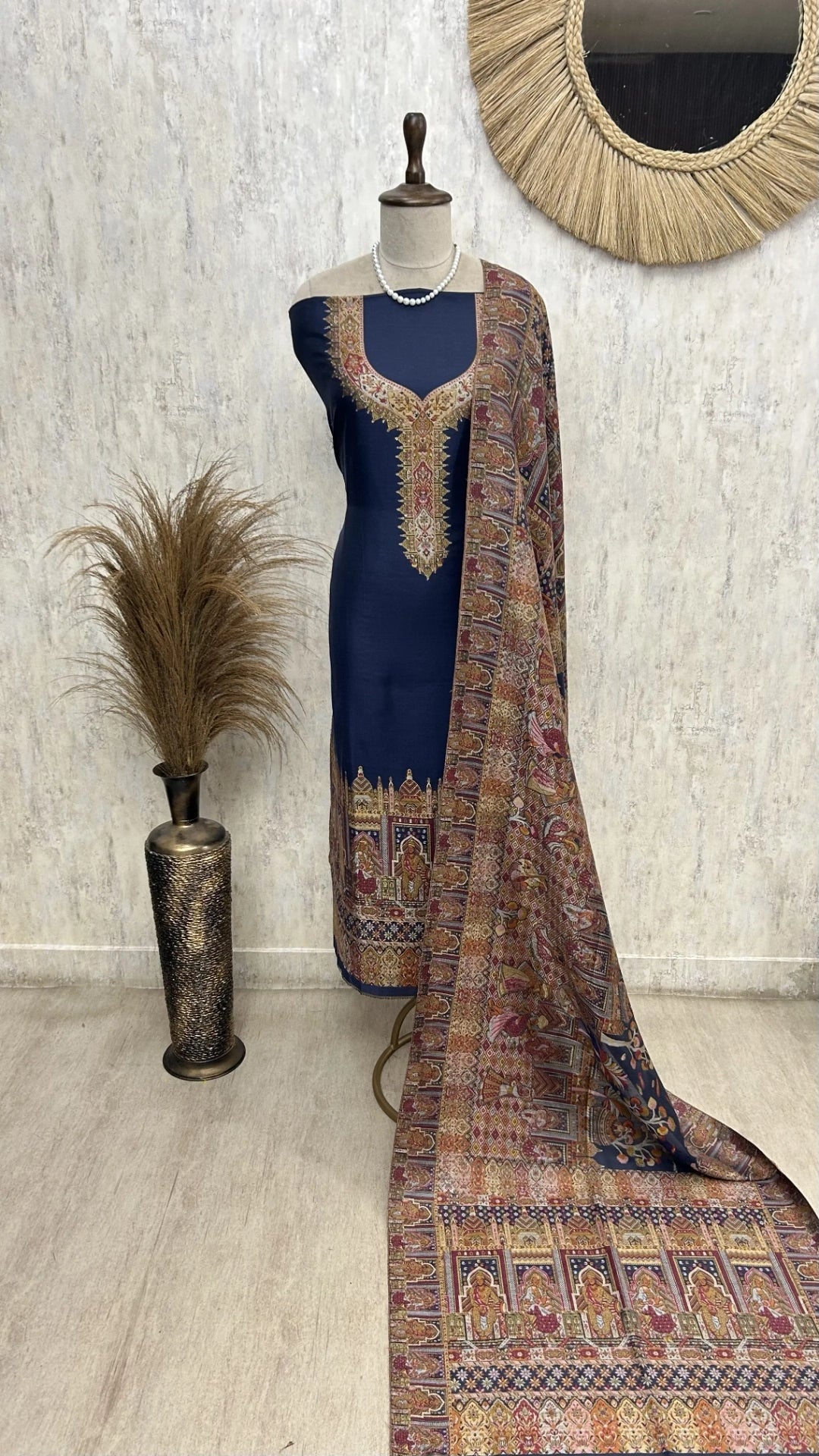 Kani Weaving Silk Unstitched Suit