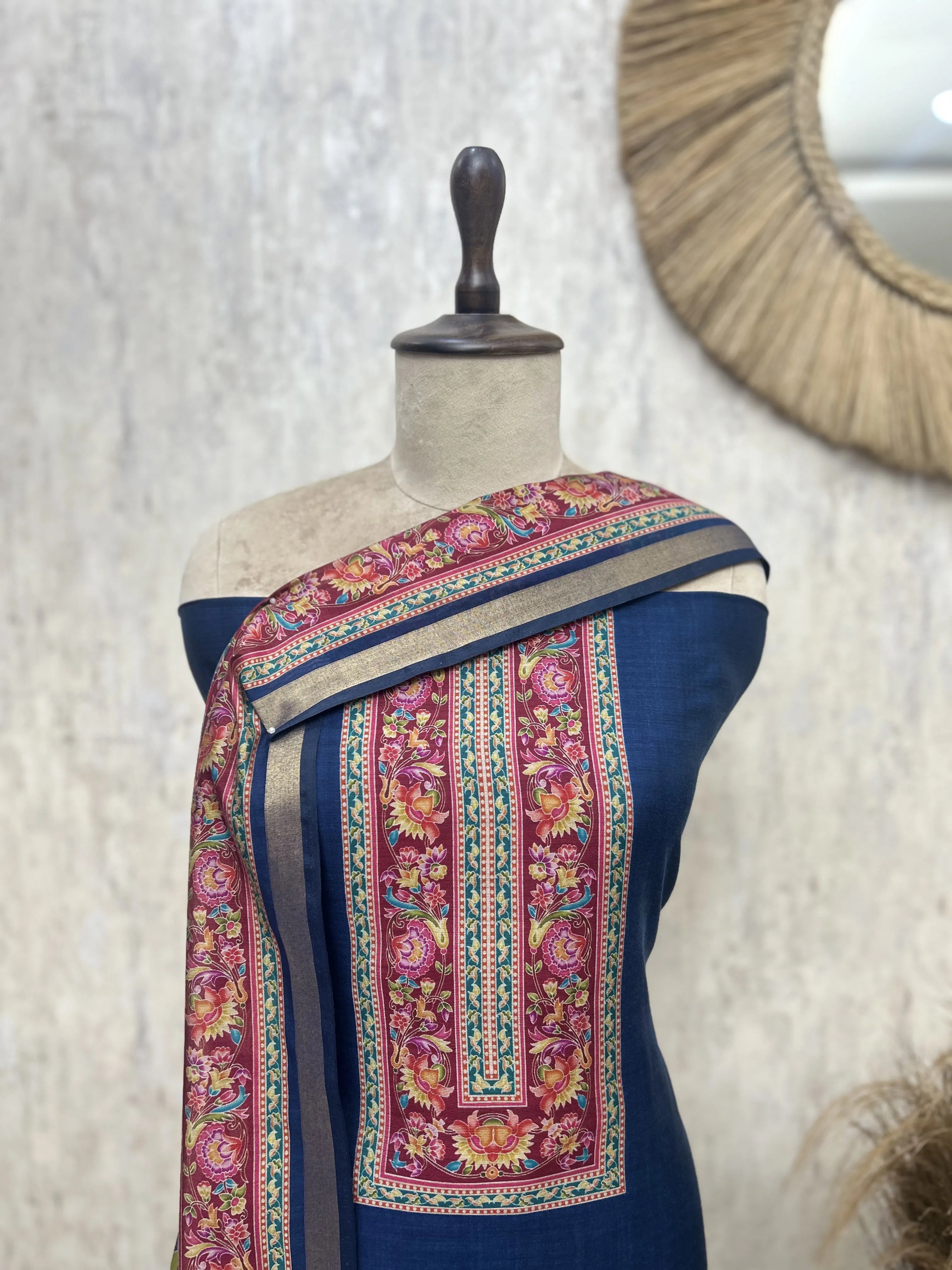 Royal Maheshwari Drapes Unstitched suit