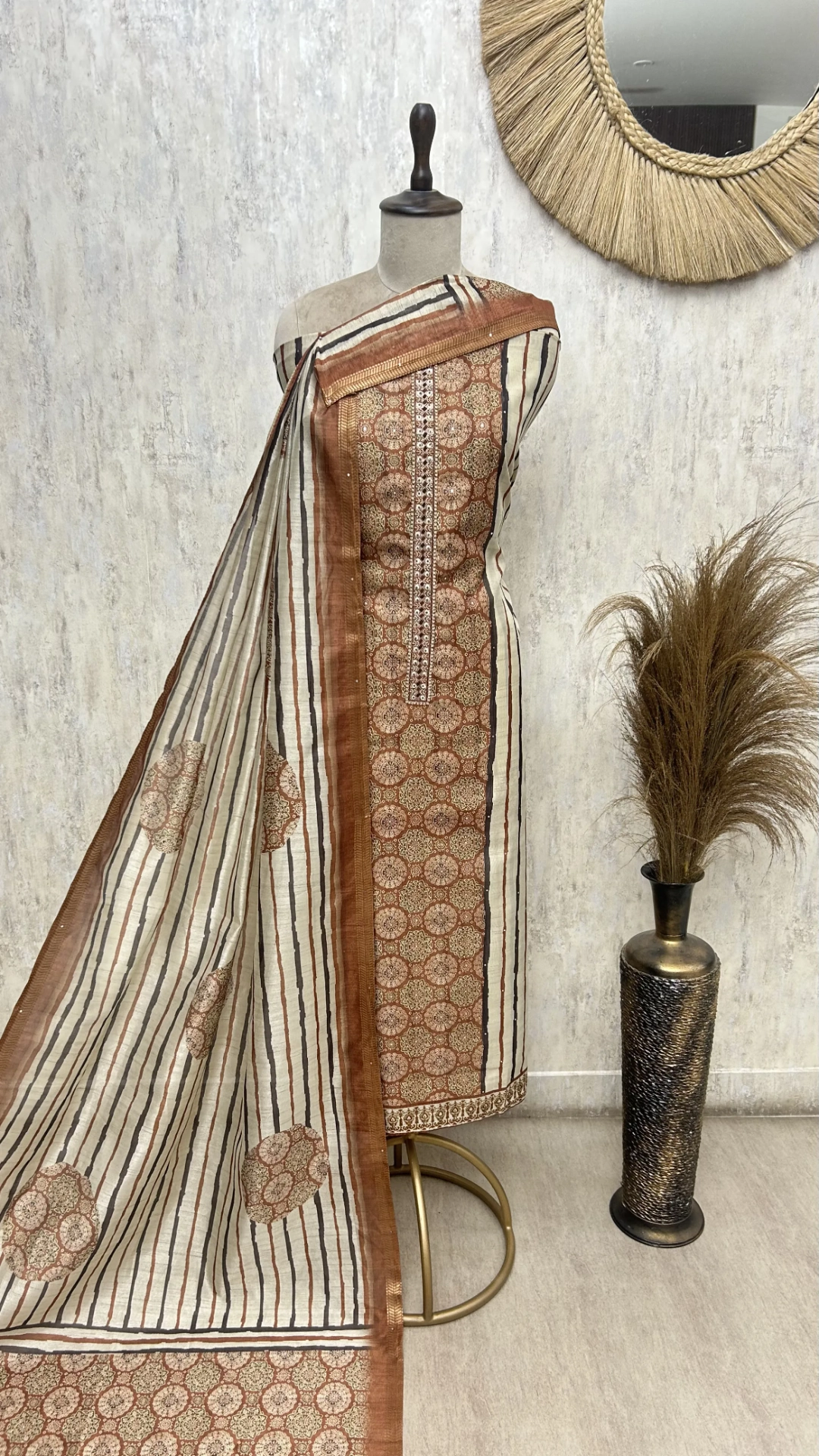 Summer Fabric Maheshwari Unstitched suit