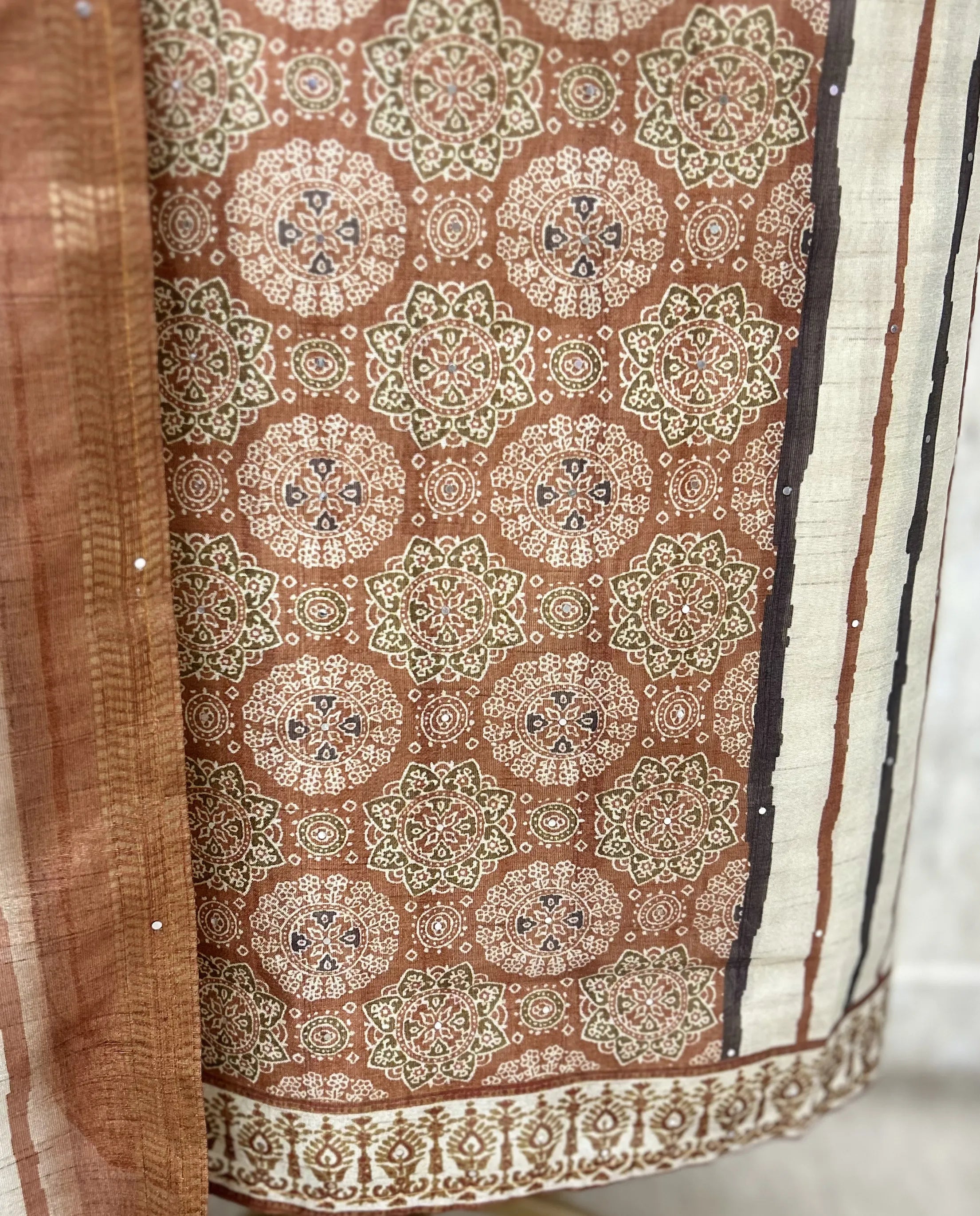 Summer Fabric Maheshwari Unstitched suit