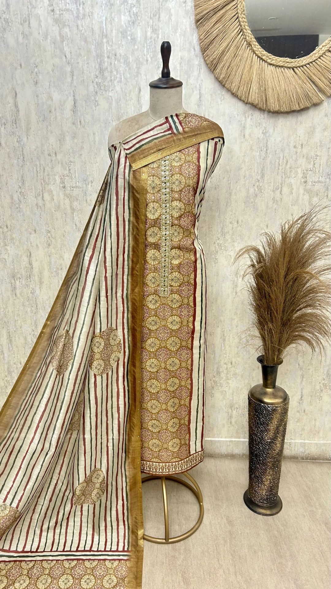 Summer Fabric Maheshwari Unstitched suit