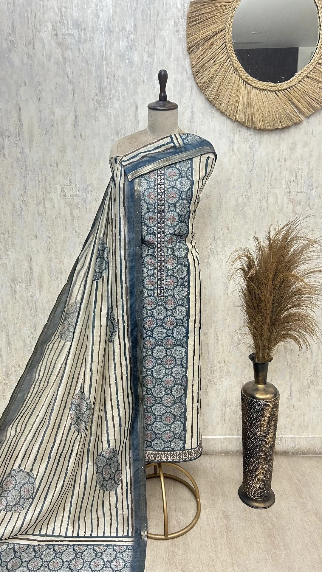 Summer Fabric Maheshwari Unstitched suit