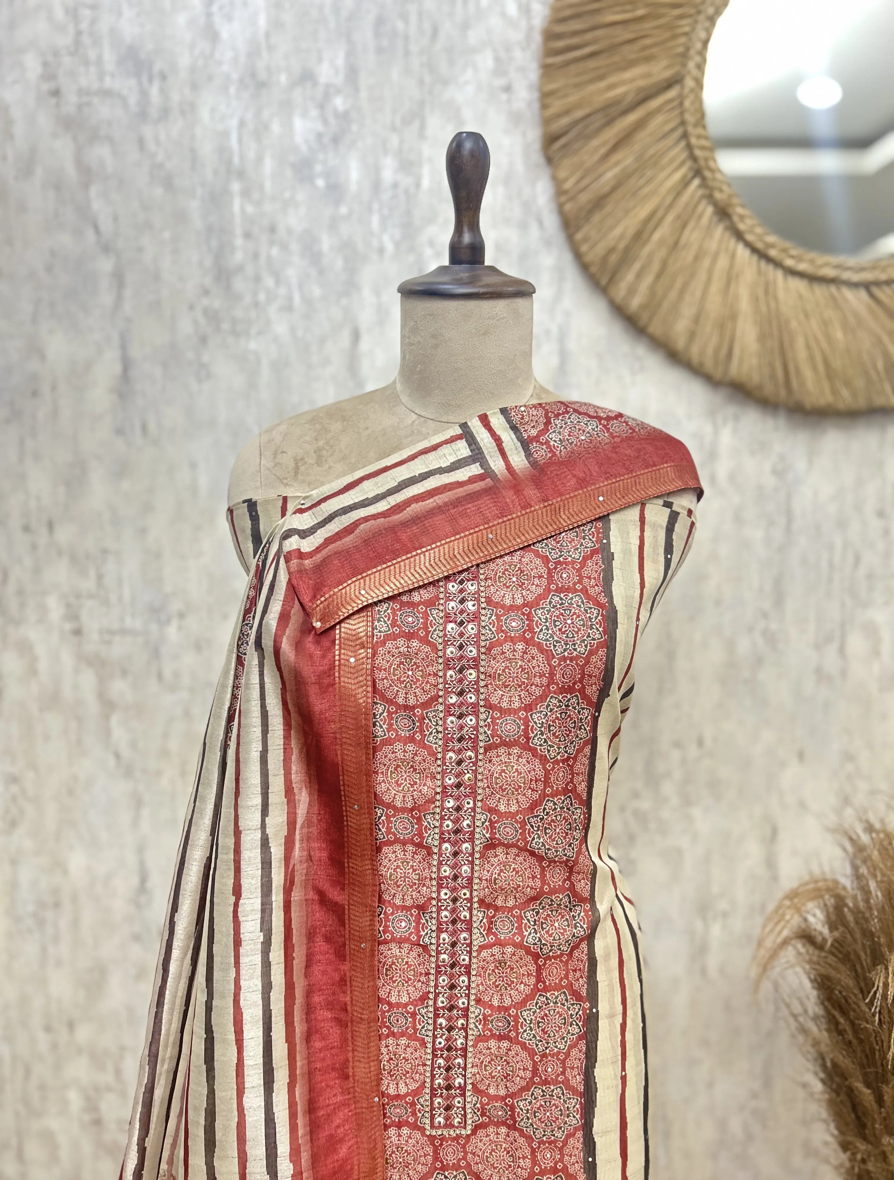 Summer Fabric Maheshwari Unstitched suit