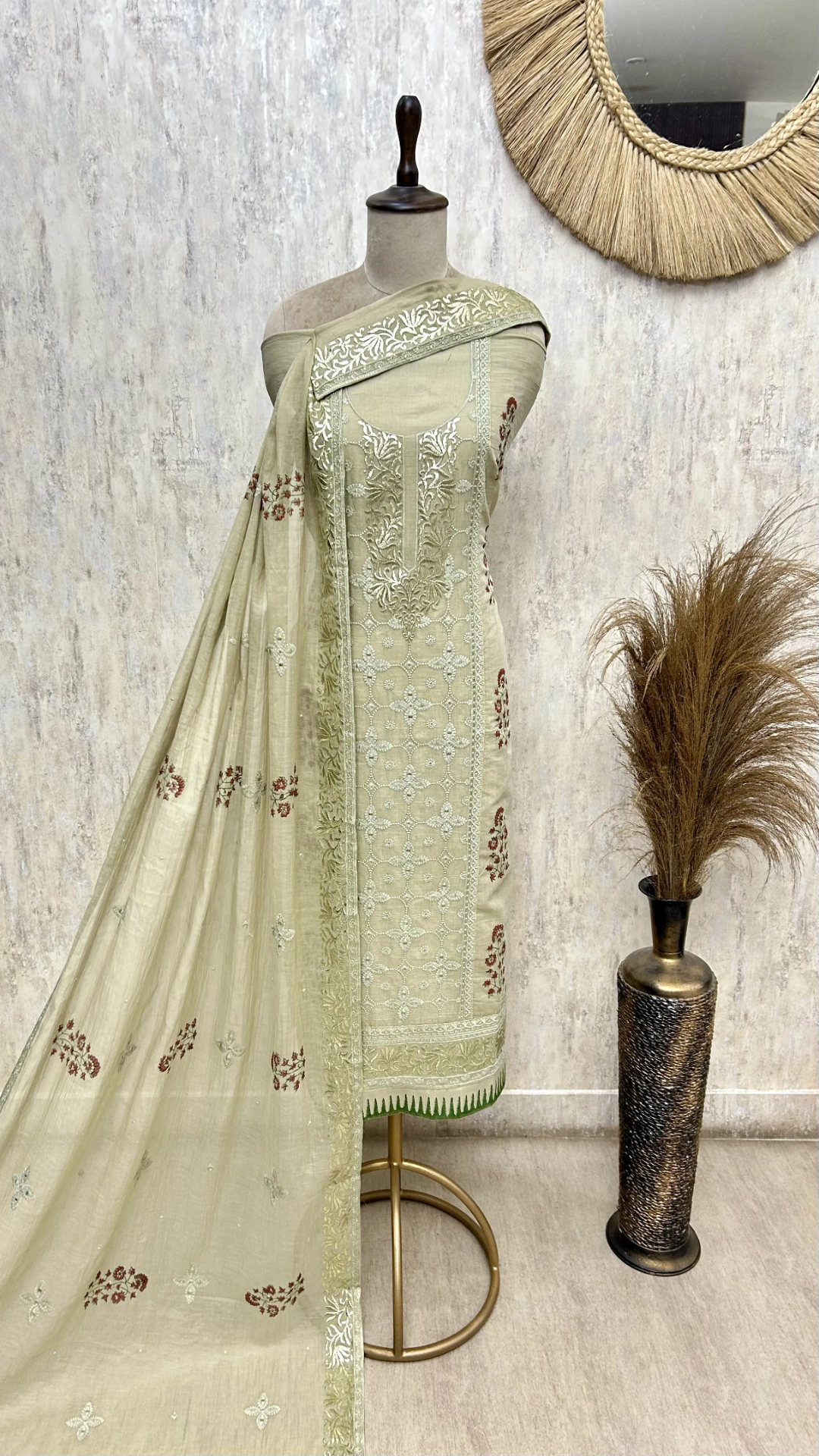 Powder Elegance mul chanderi Unstitched suit