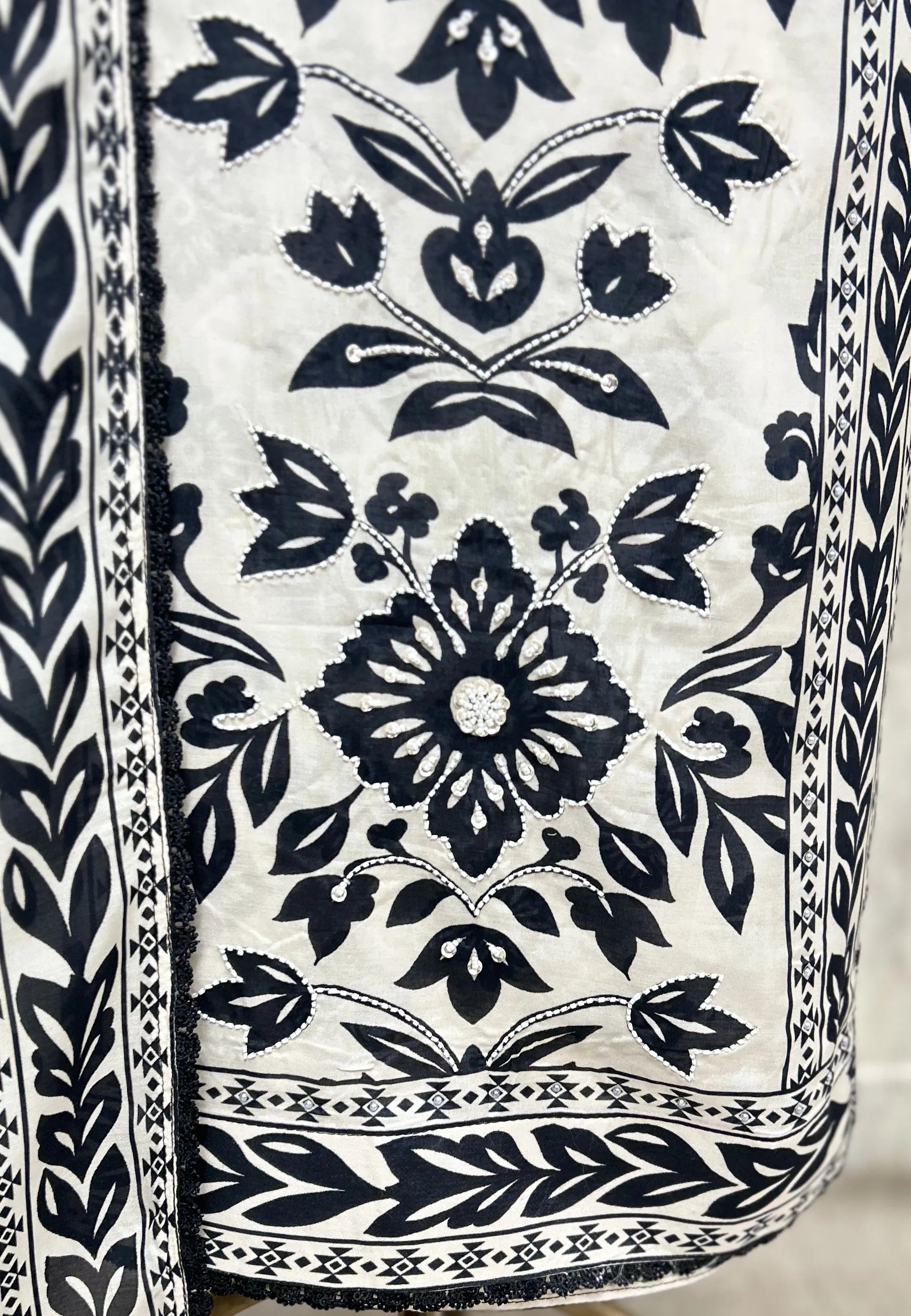 Ethereal Muslin Elegance Unstitched suit