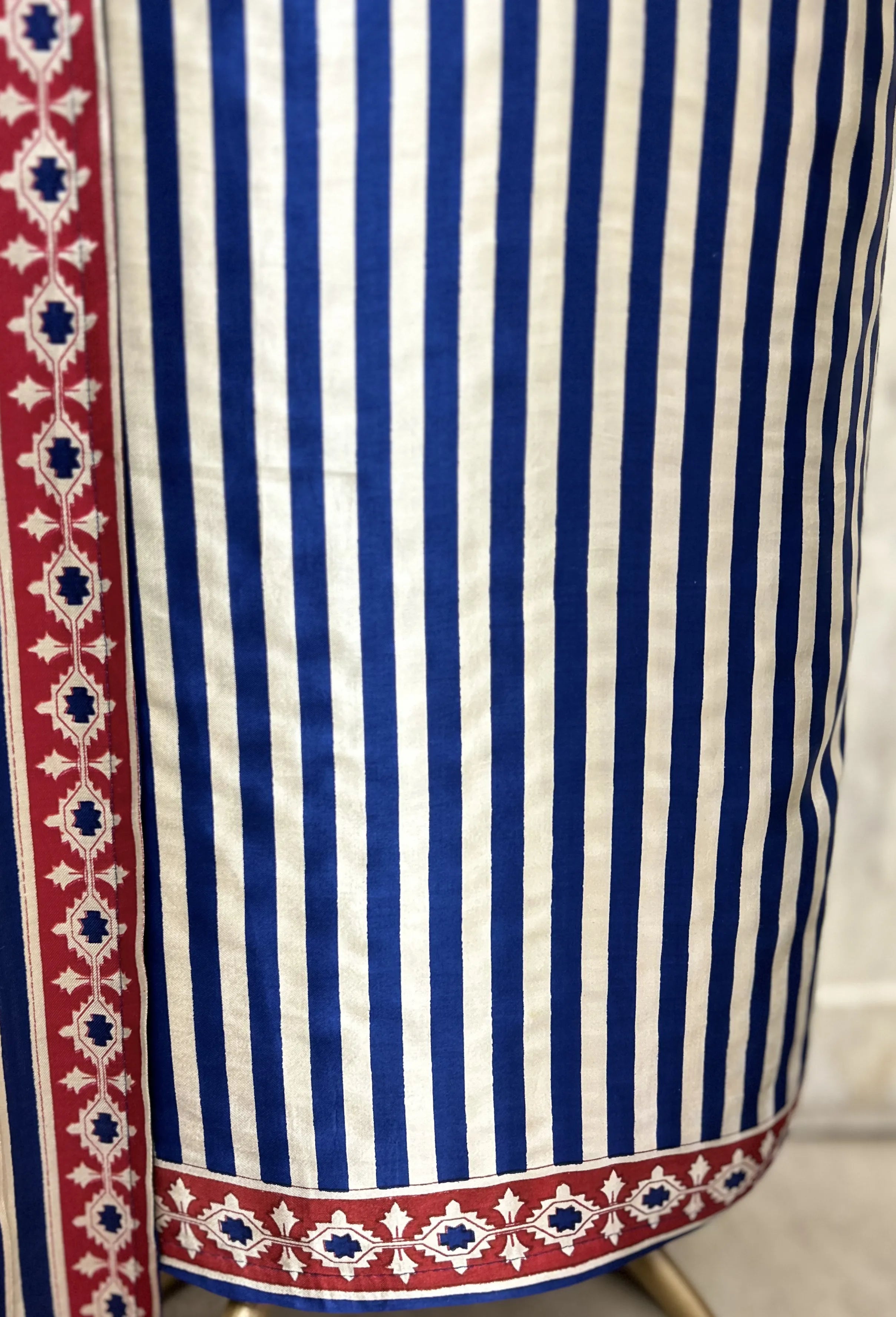 Splendid Heritage Gajji Silk Patterned Unstitched Suit