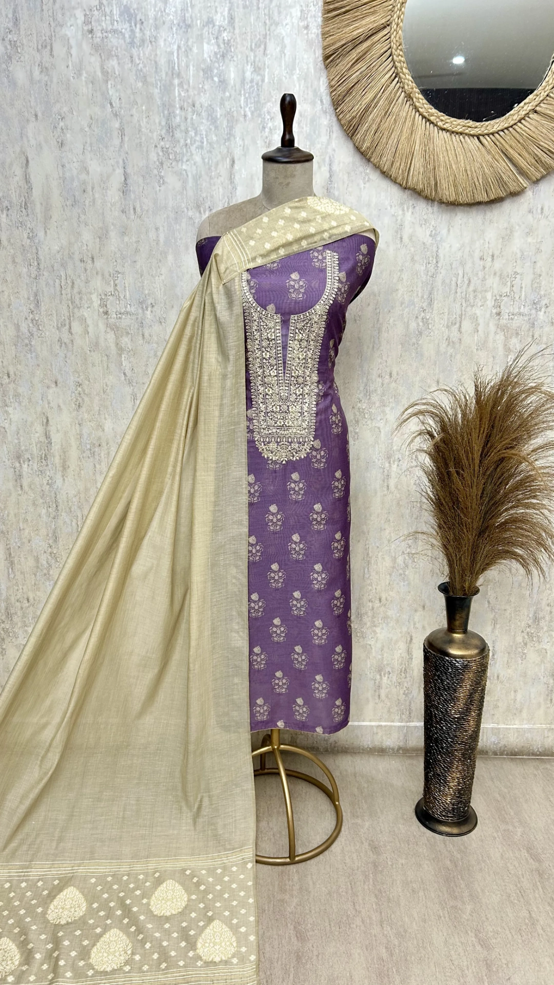 Floral print Maheshwari unstitched suit