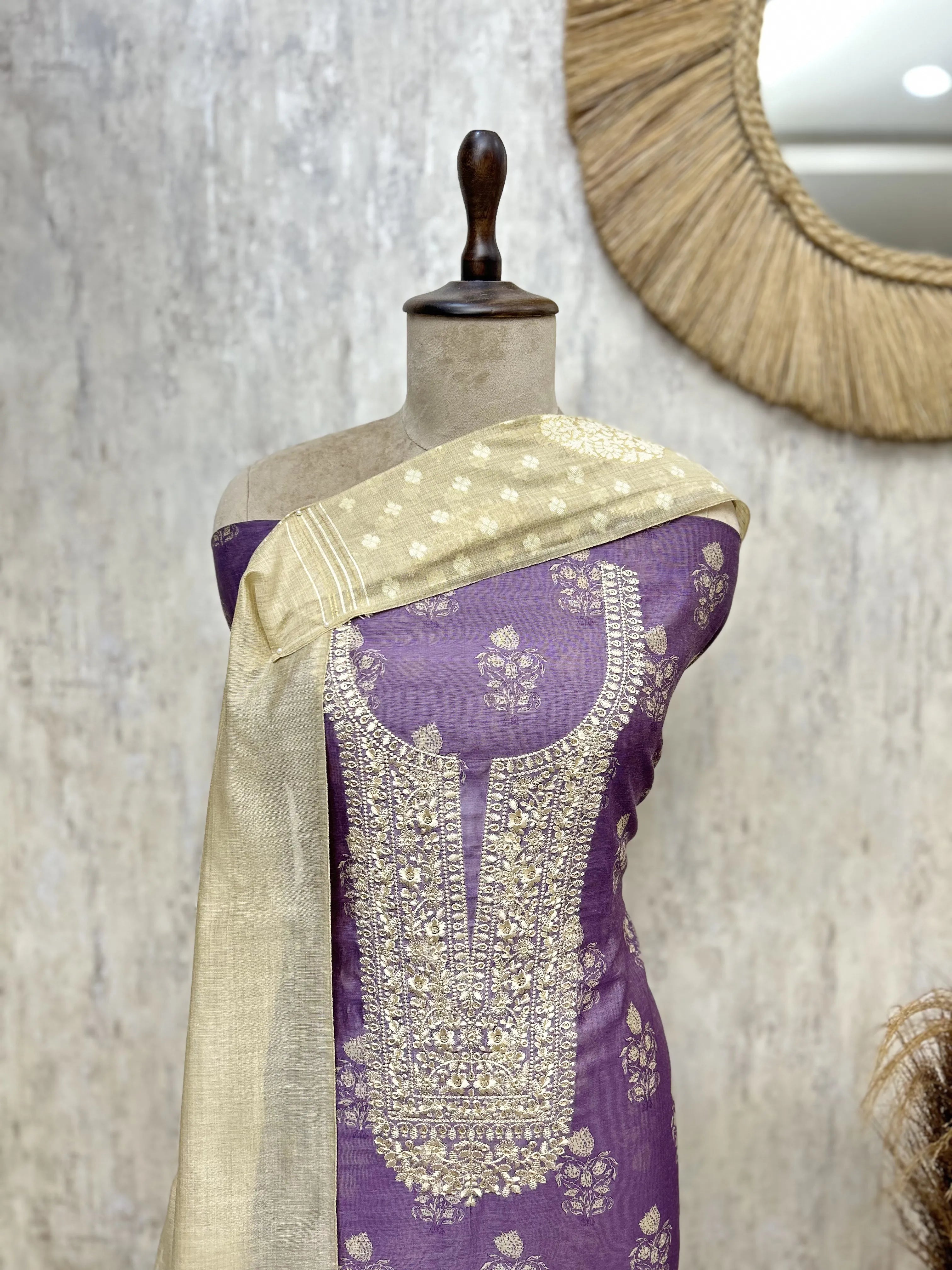 Floral print Maheshwari unstitched suit