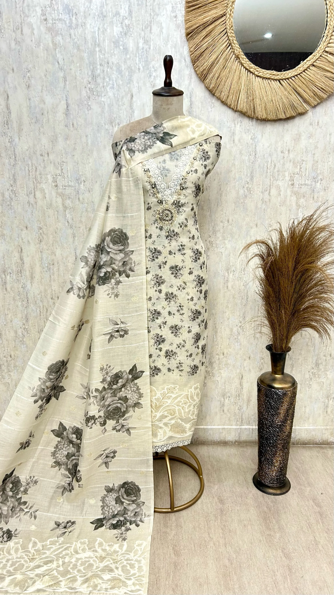 Elegant Ivory Floral Tissue linen Unstitched suit