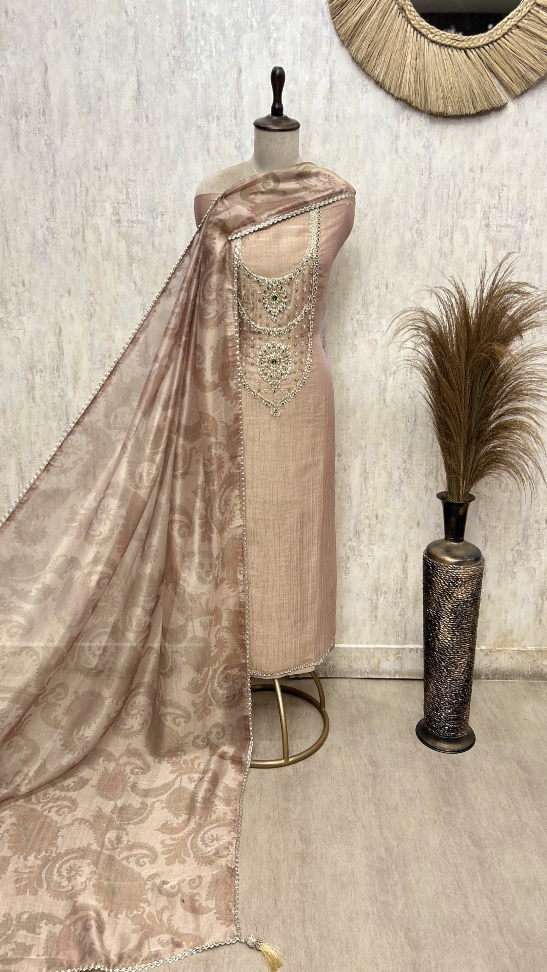 Opulent Paisley Crush Tissue Ensemble Unstitched Suits