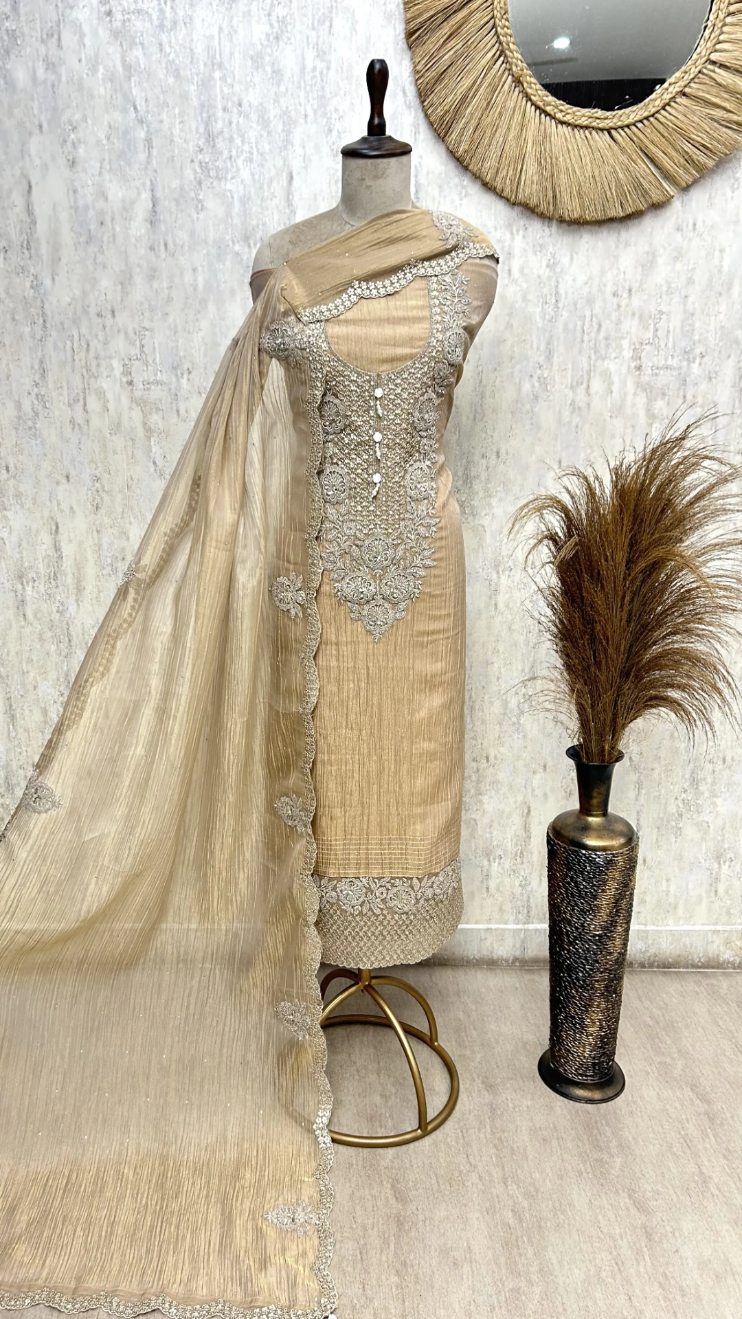 Elegant Ethnic Unstitched Crush tissue Suit