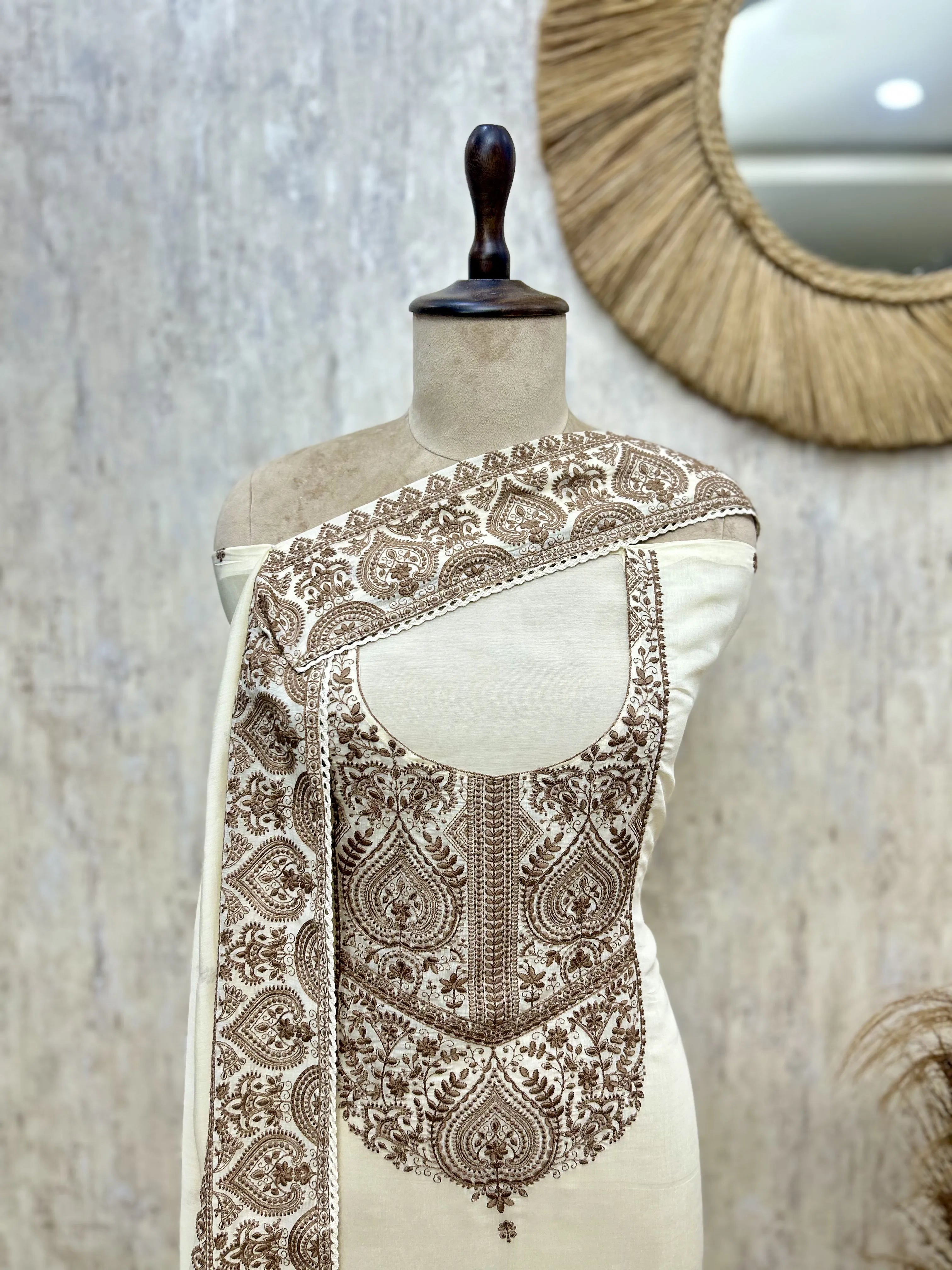 Mul Chikankari Unstitched Suit