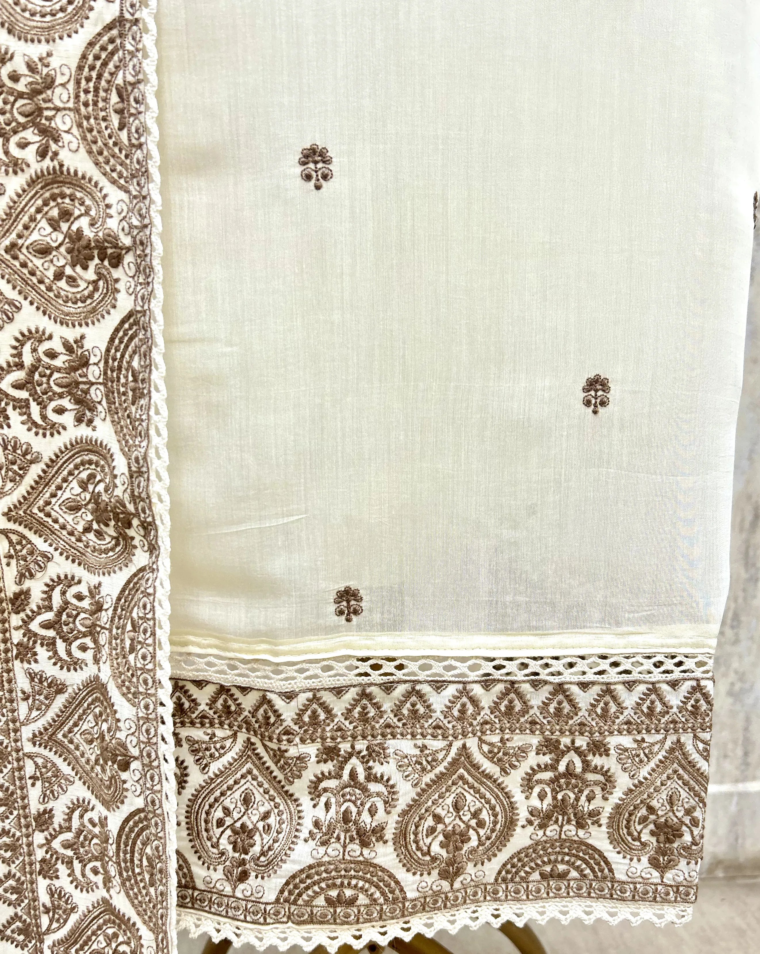 Mul Chikankari Unstitched Suit