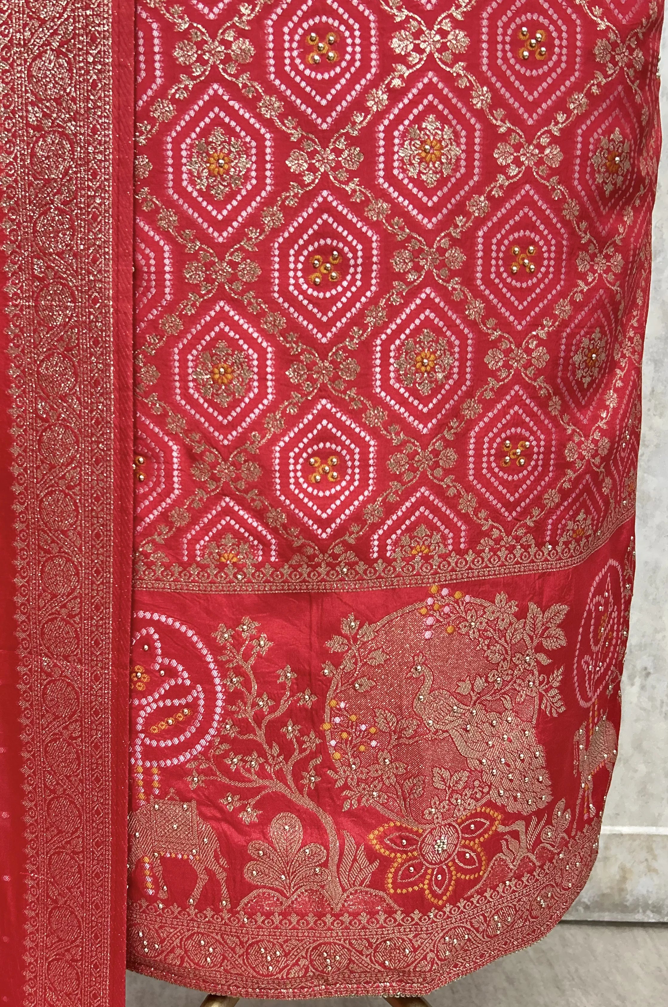 Ornate Allure Dola Silk Unstitched Suits