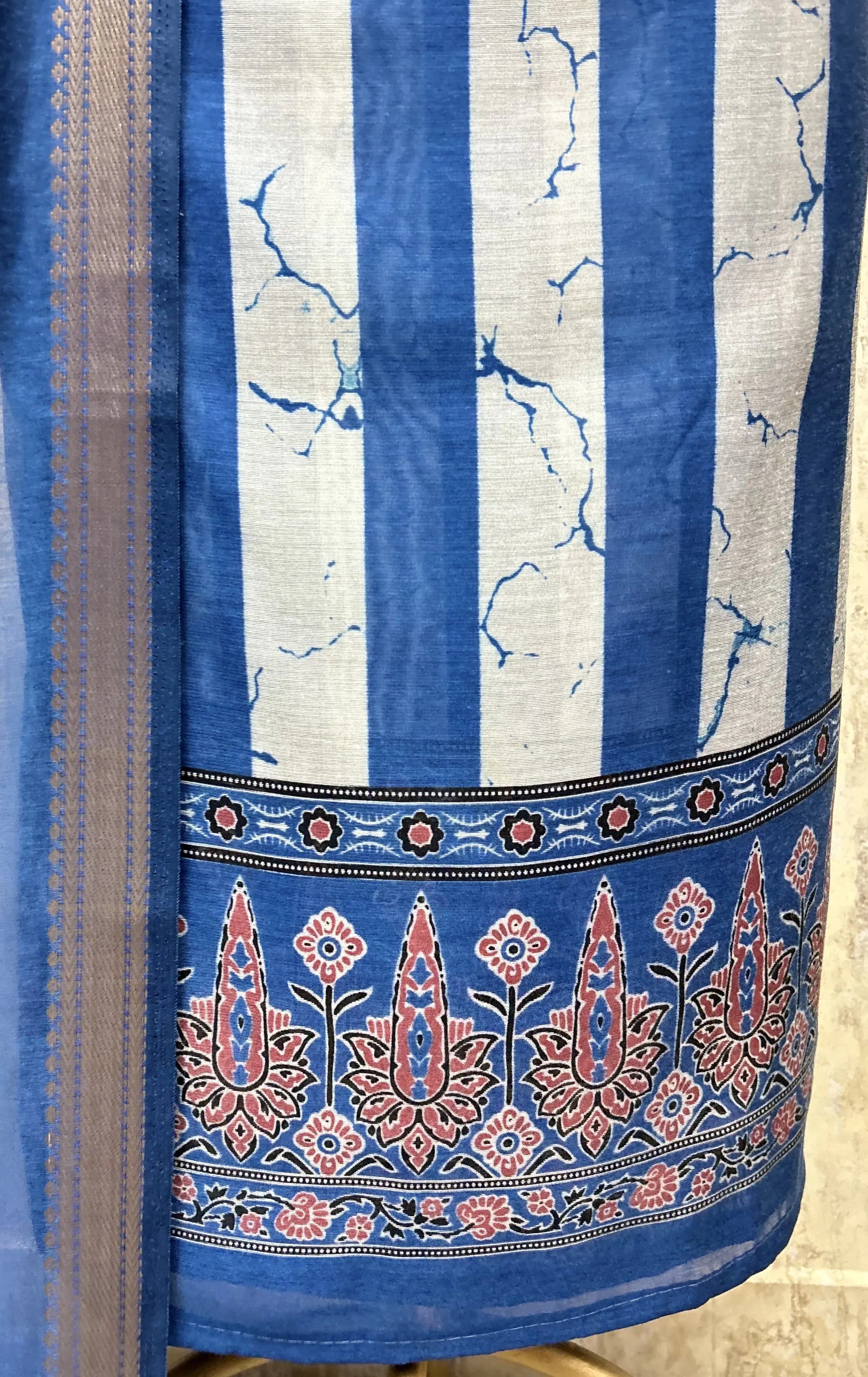 Regal Motif Maheshwari Unstitched Suit