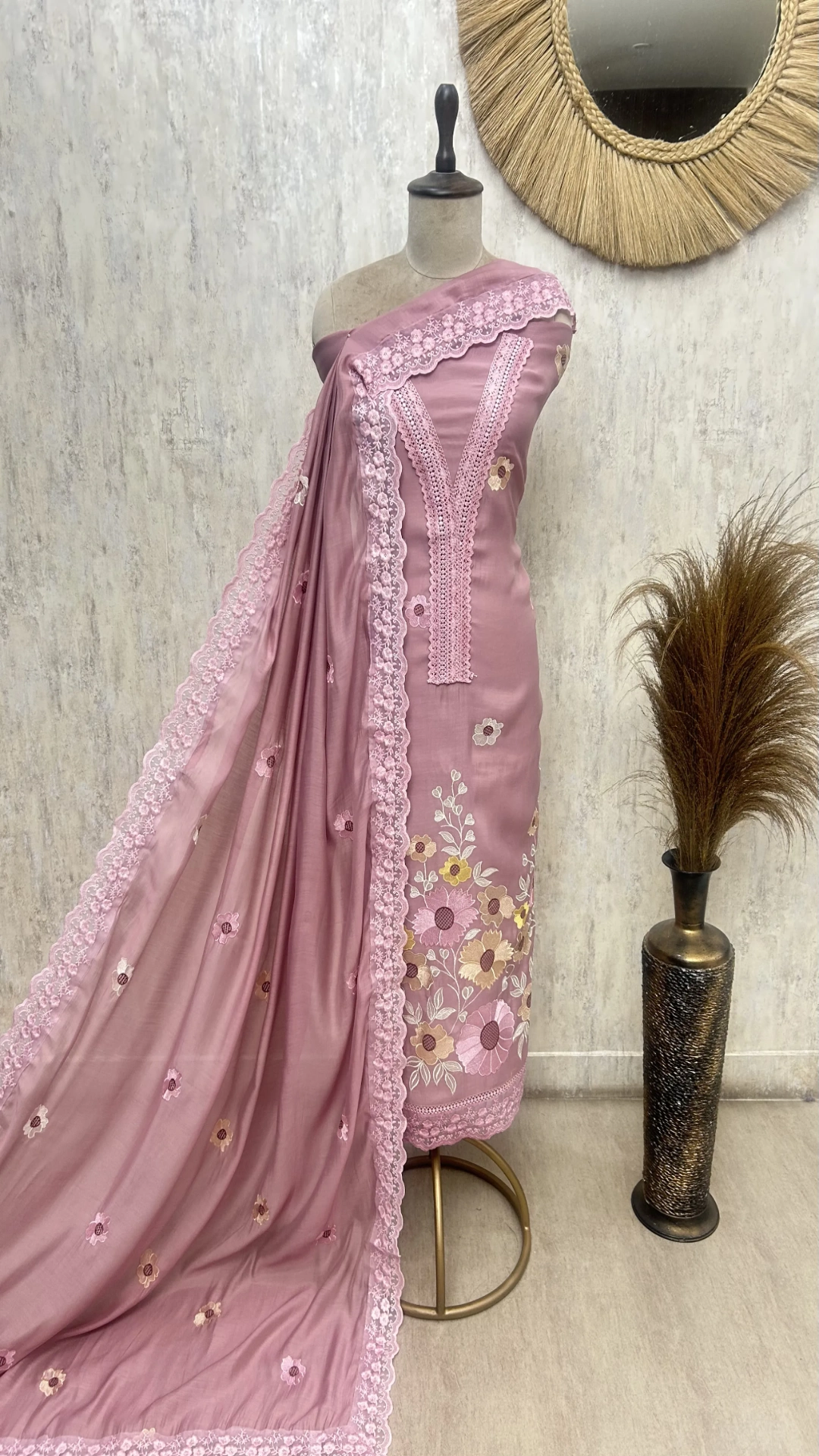 Floral Lace Garden Mul Chanderi Unstitched Suit